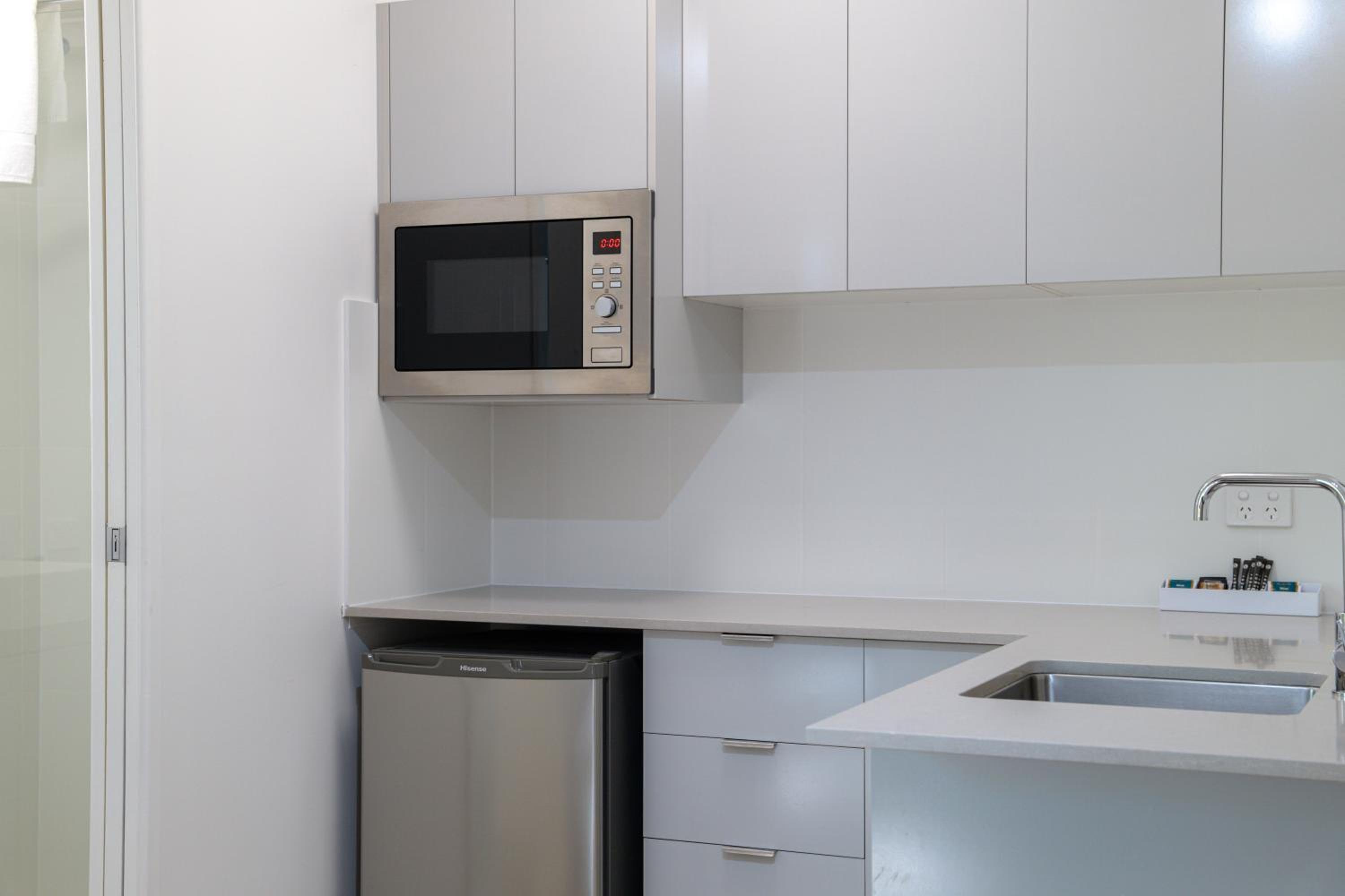 Two-Bedroom Apartment - Photo 22