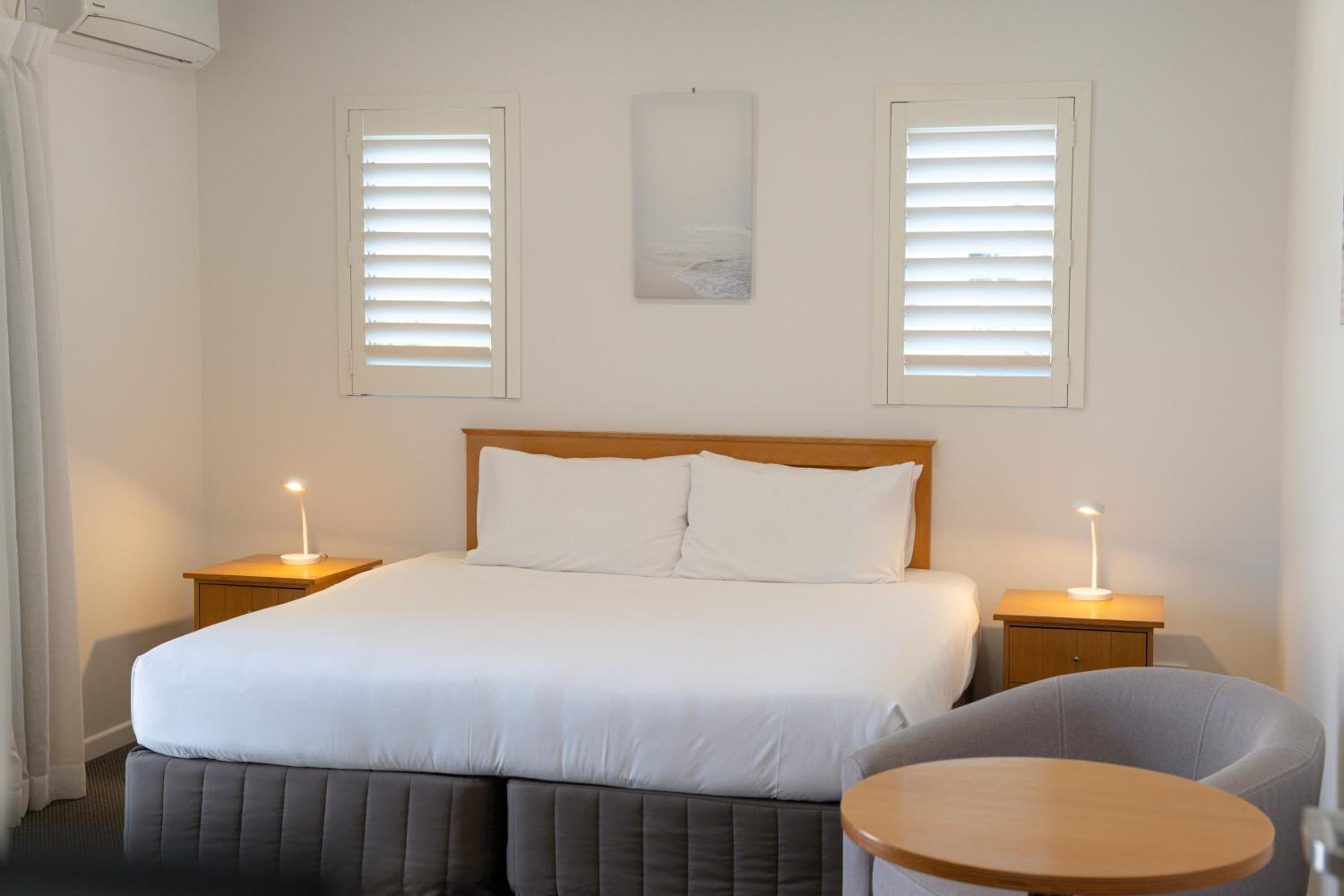 Two-Bedroom Apartment - Photo 17