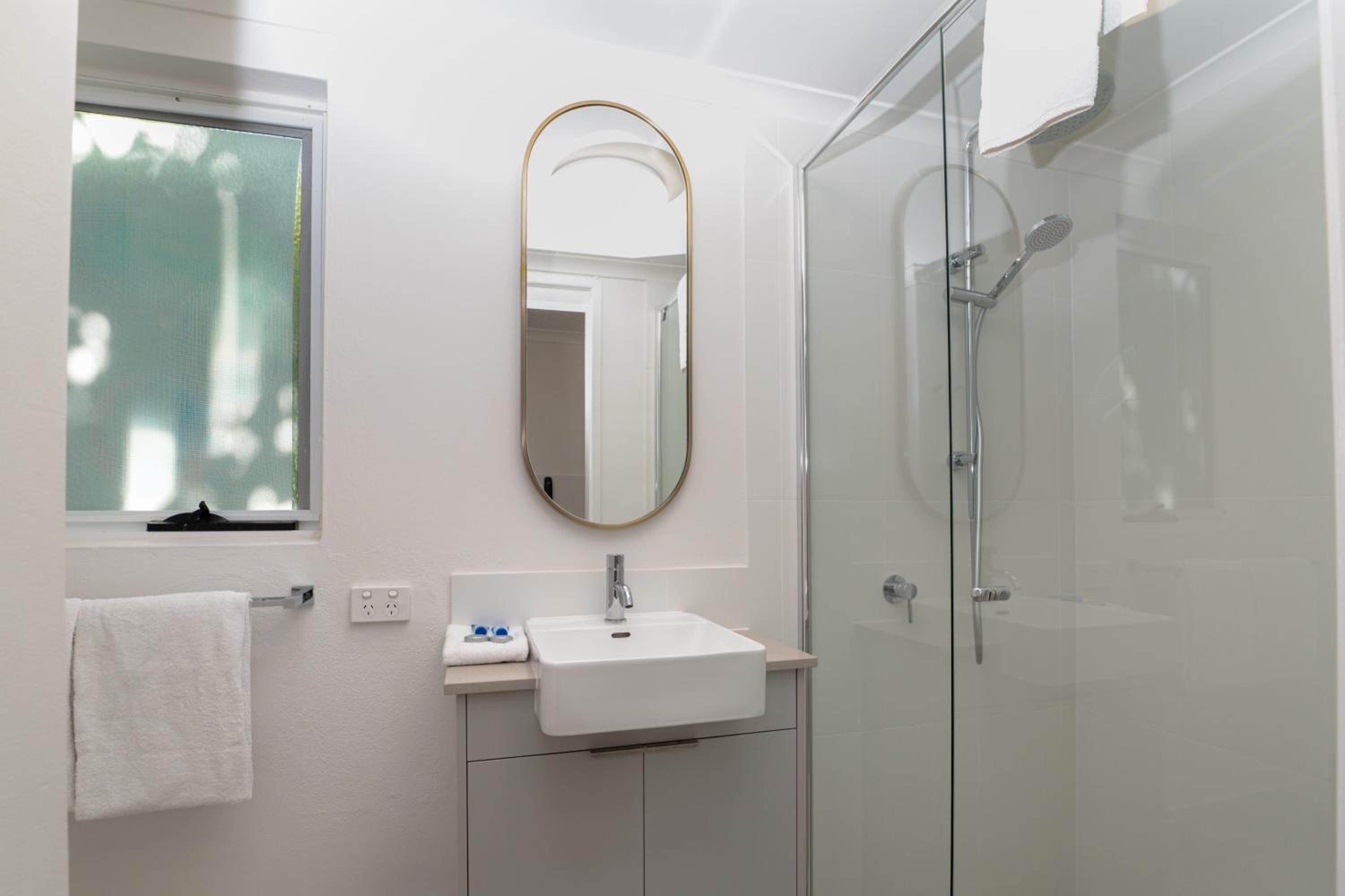 Two-Bedroom Apartment - Photo 12
