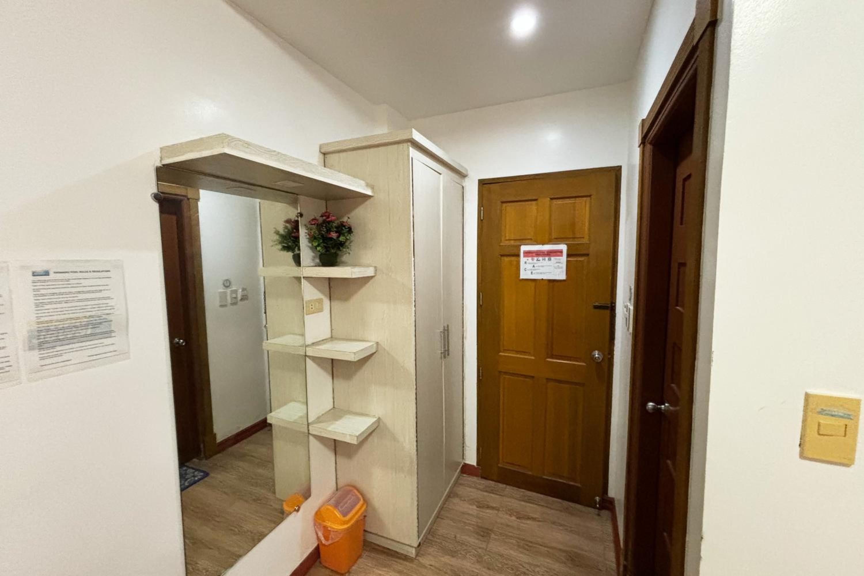 Deluxe Double Room - Photo 22