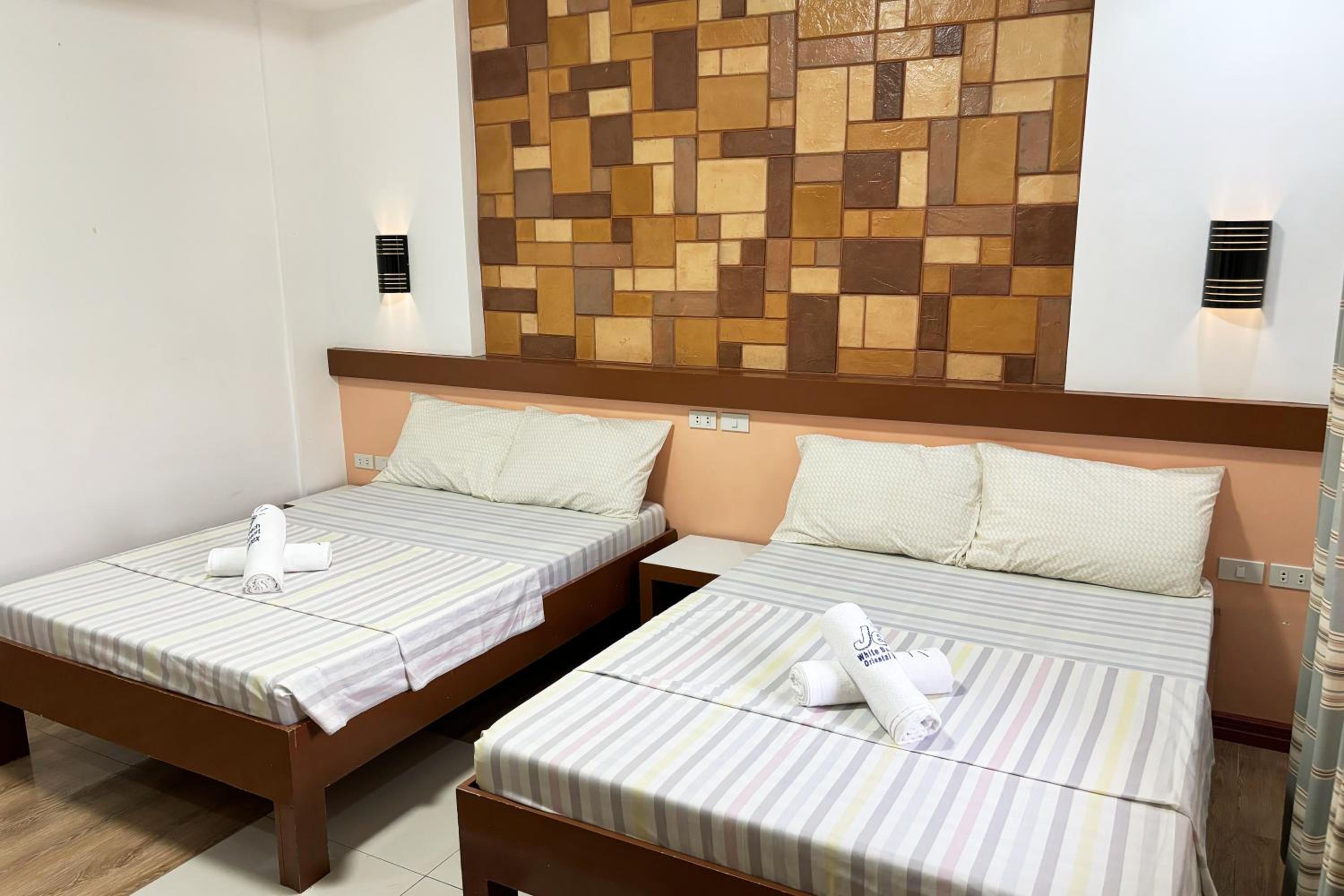 Deluxe Quadruple Room - Photo 5