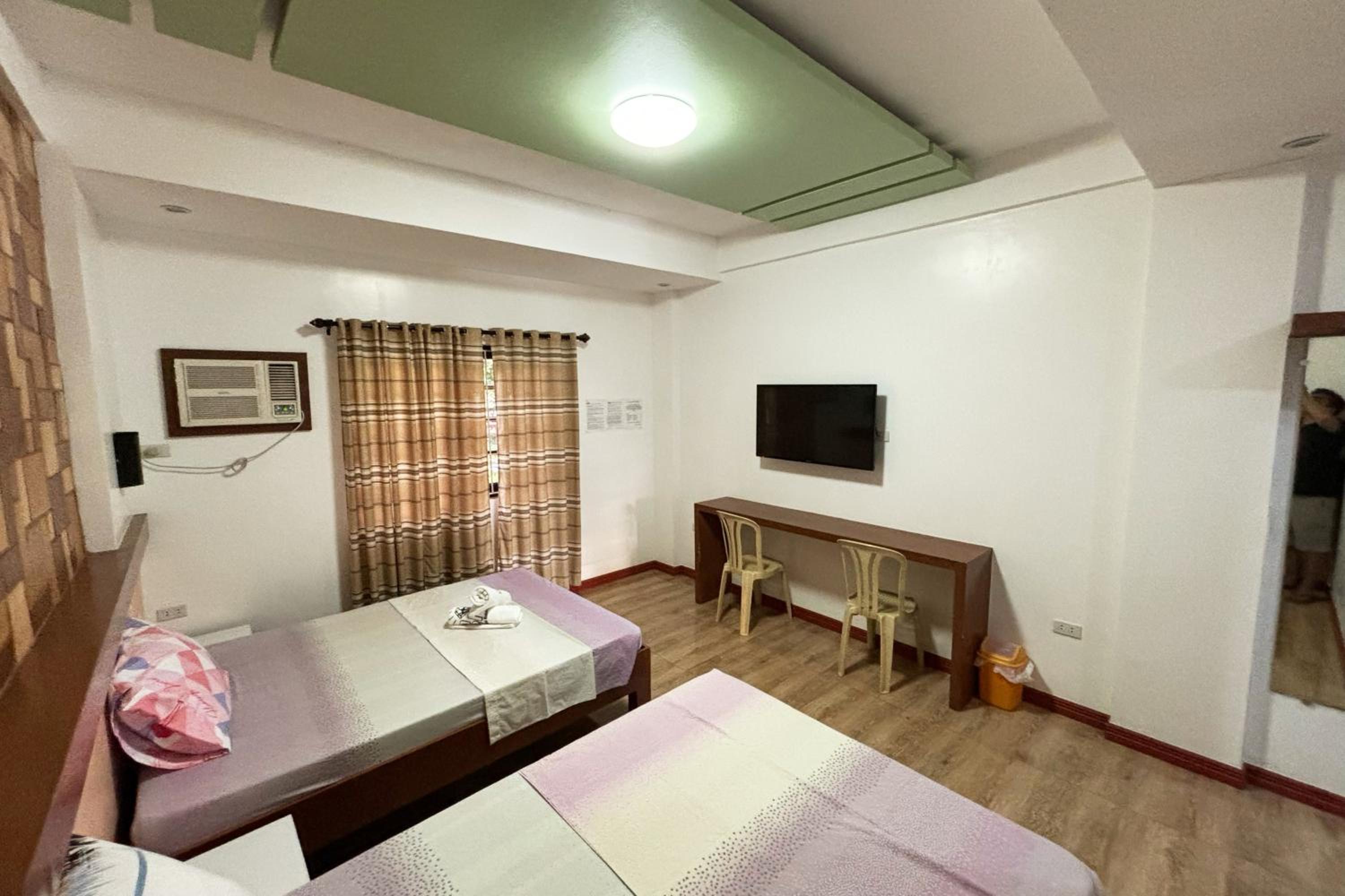 Standard Quadruple Room - Photo 3