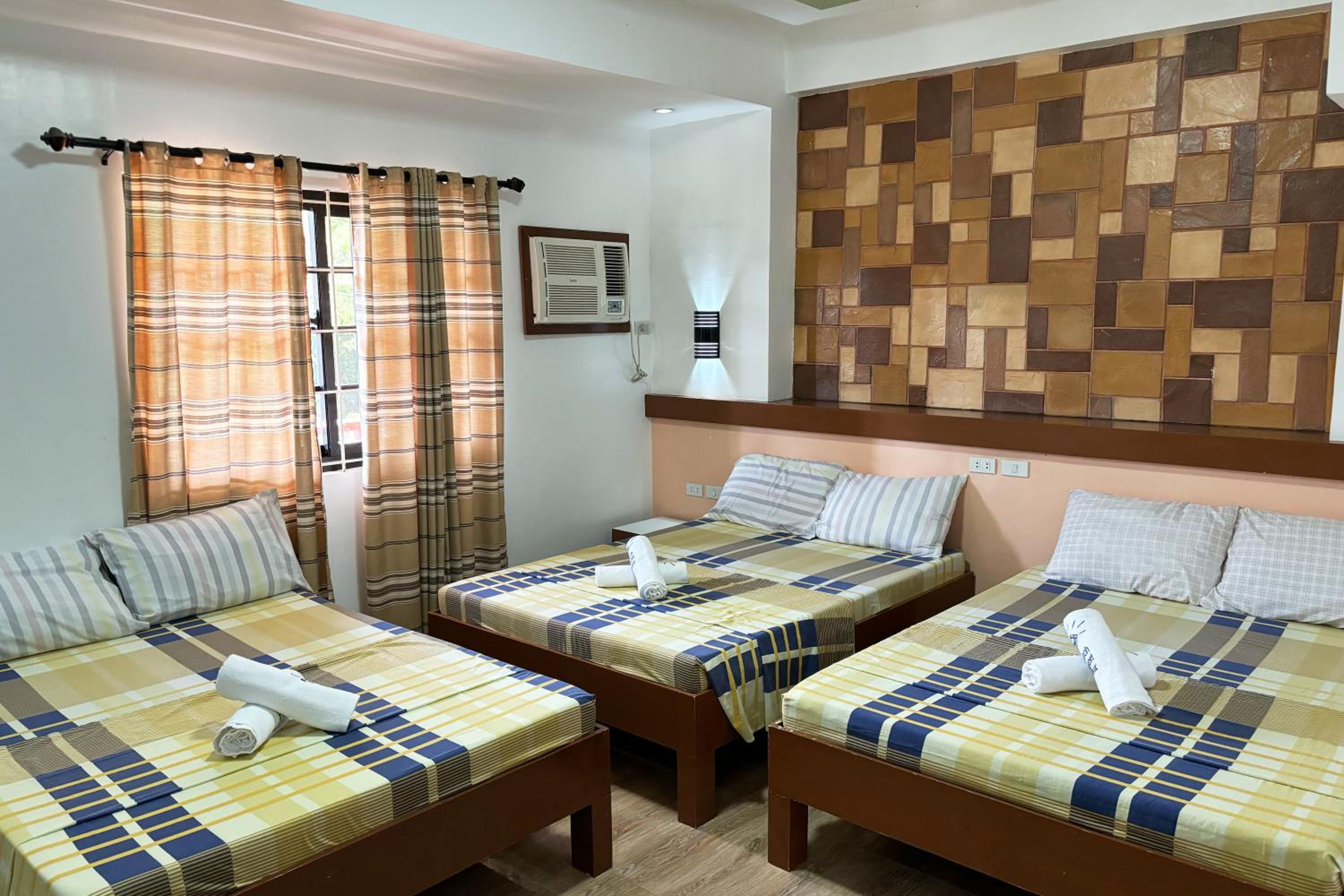 Family Room - Photo 8