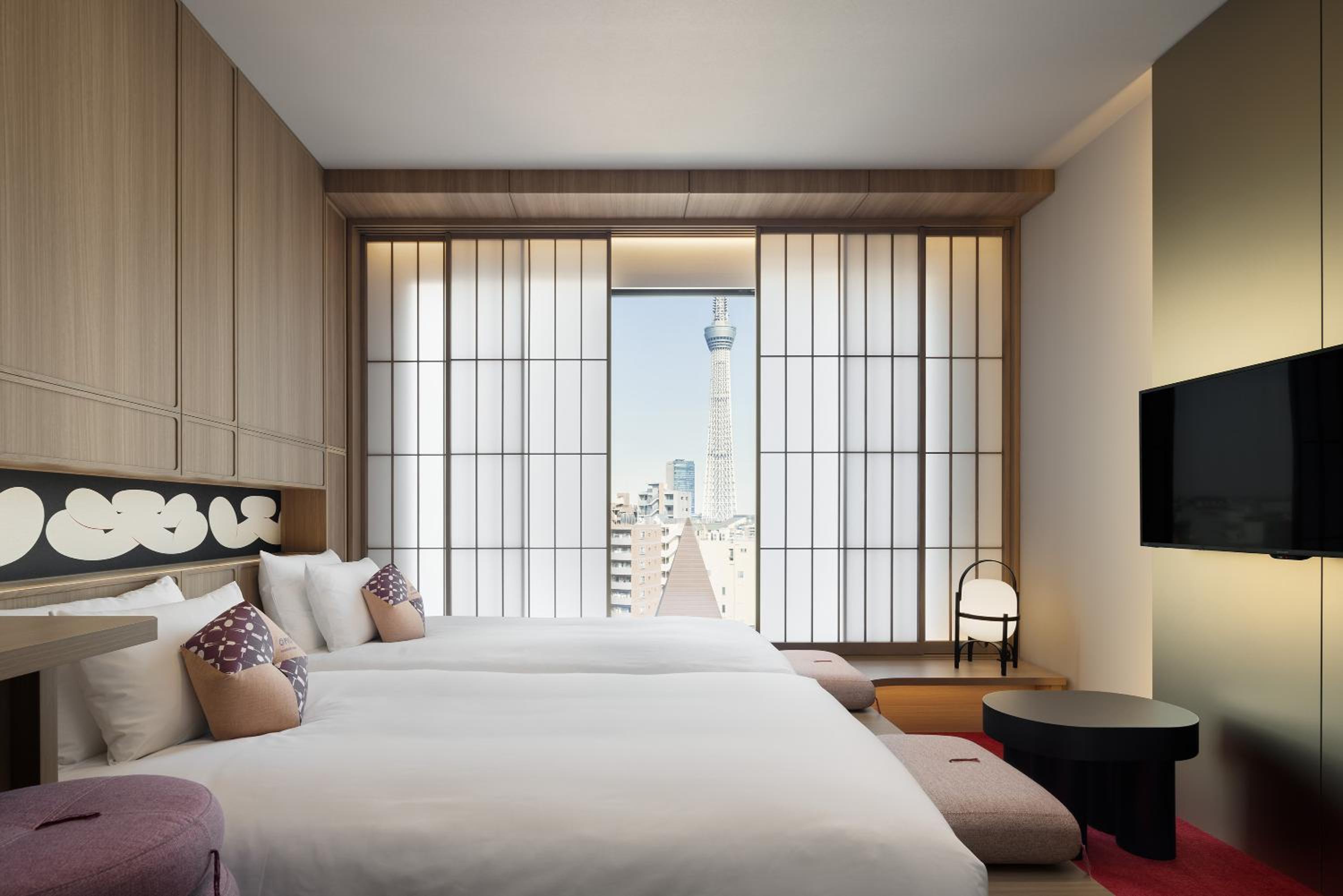 YOSE Twin Room with City View photo 3