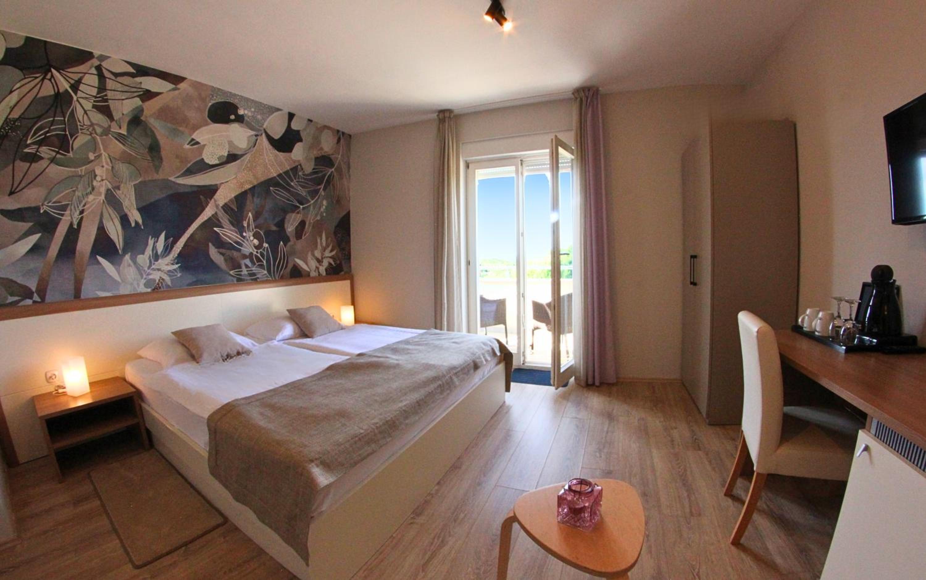 Doppelzimmer mit Balkon