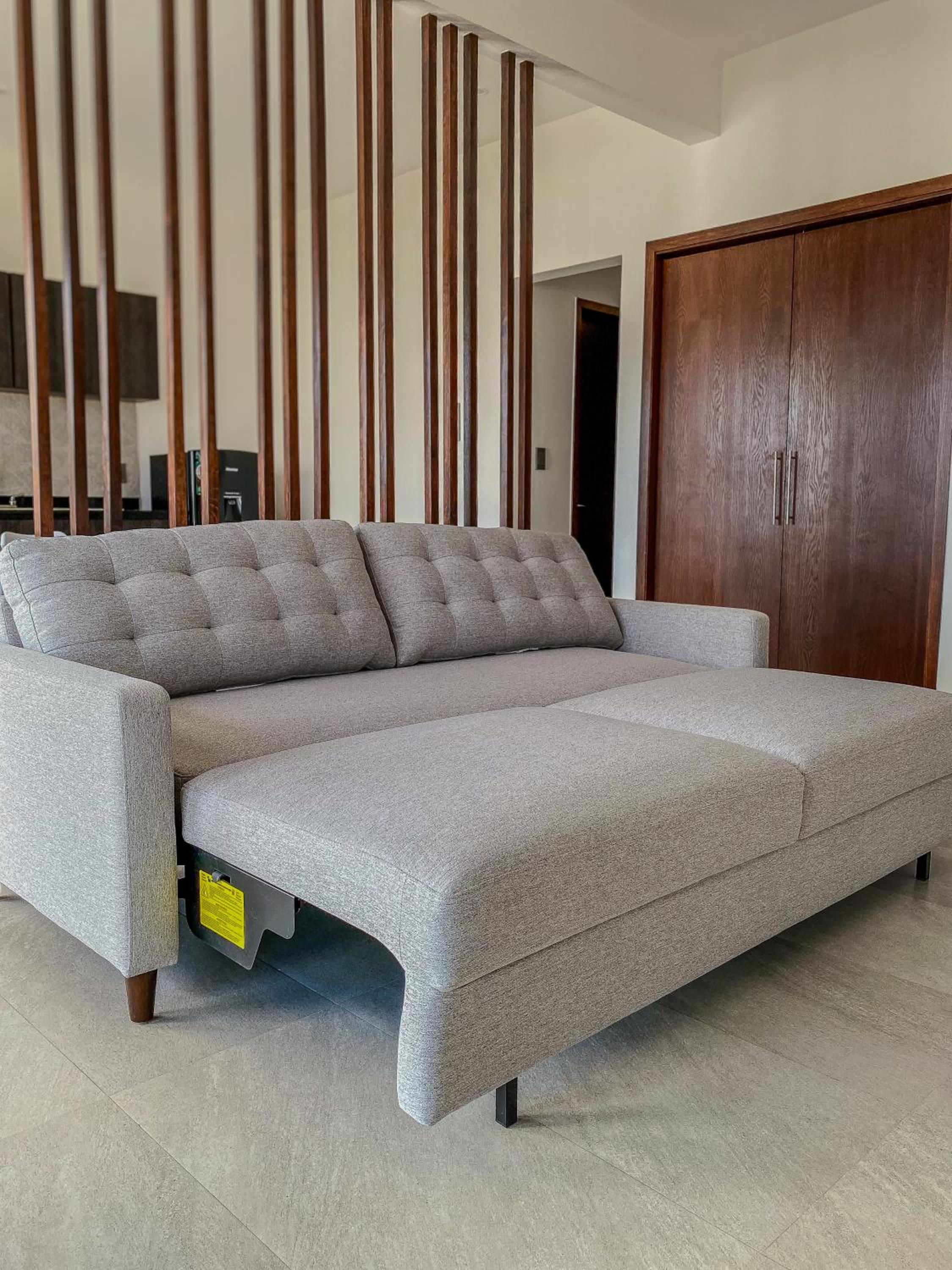 Two-Bedroom Apartment with Balcony photo 2