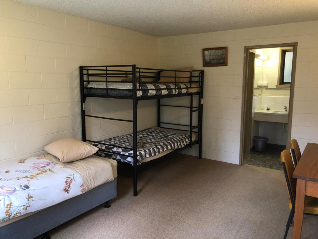 Triple Room with Private Bathroom