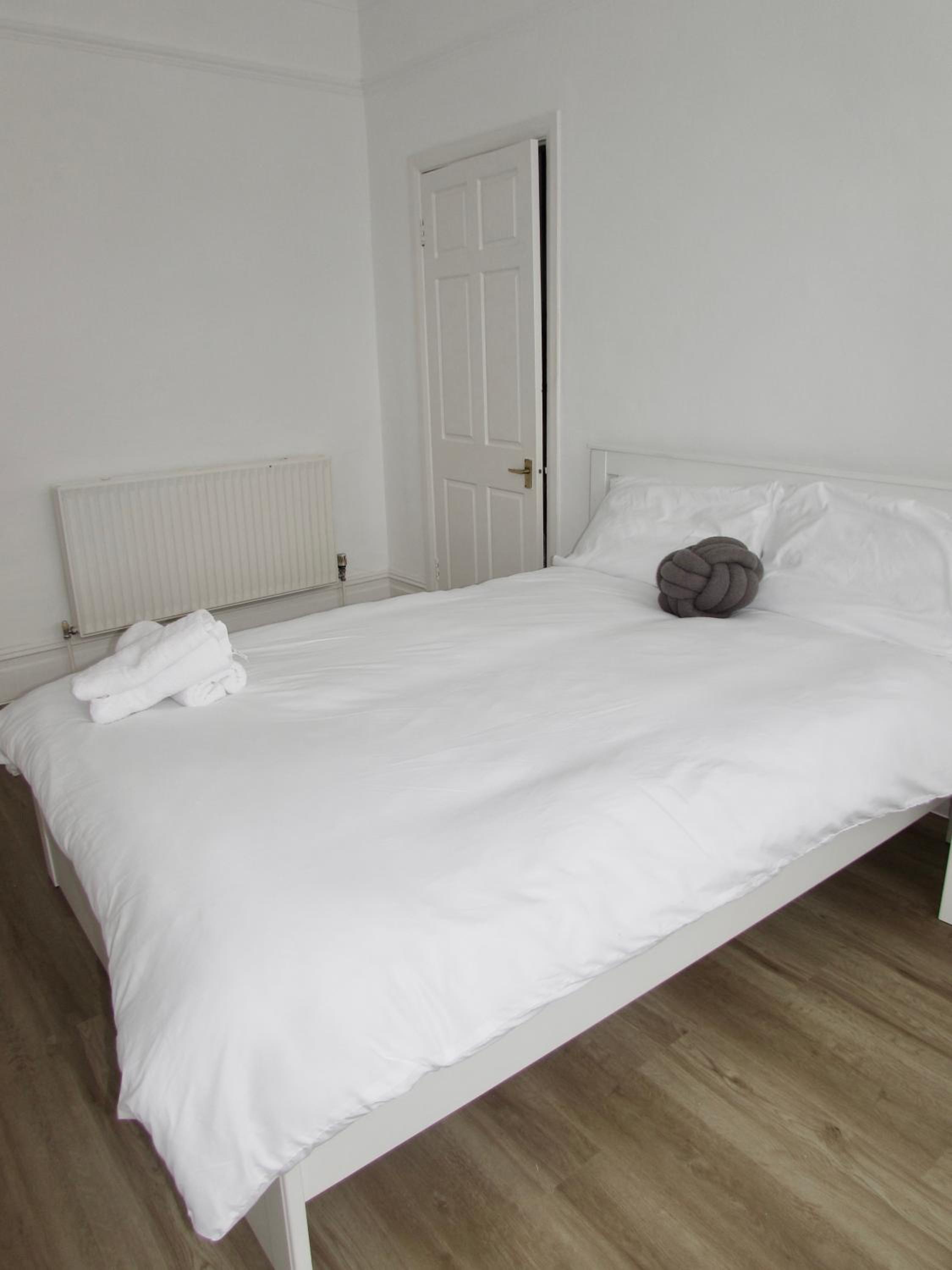 One-Bedroom House photo 1