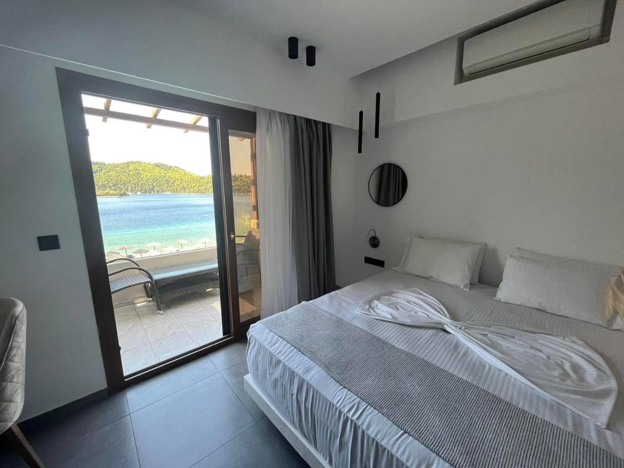Superior Sea and Sky View Double Room - Photo 6