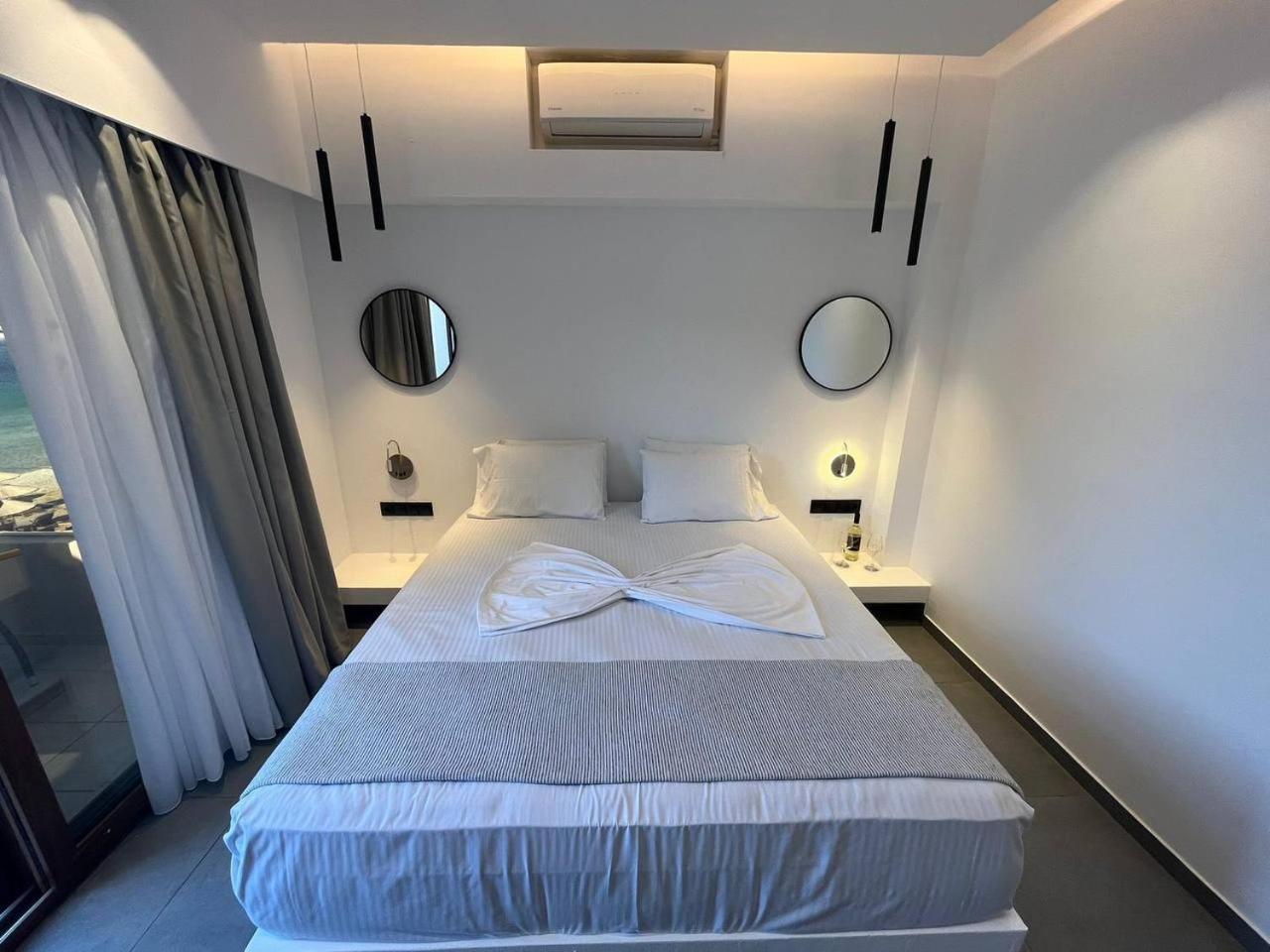 Superior Sea and Sky View Double Room - Photo 1