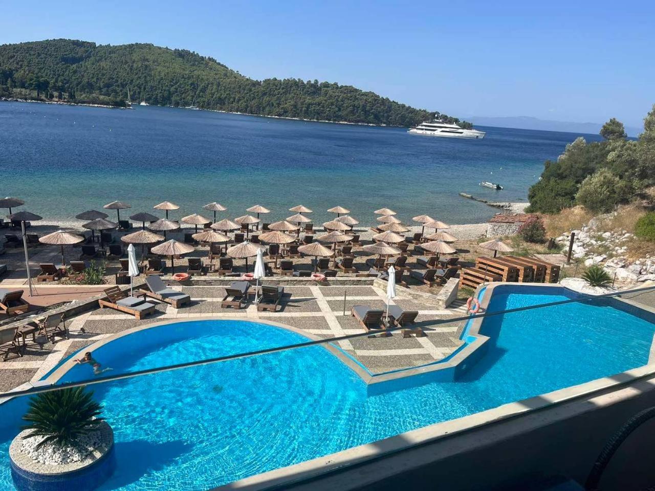 Superior Sea and Sky View Double Room - Photo 10