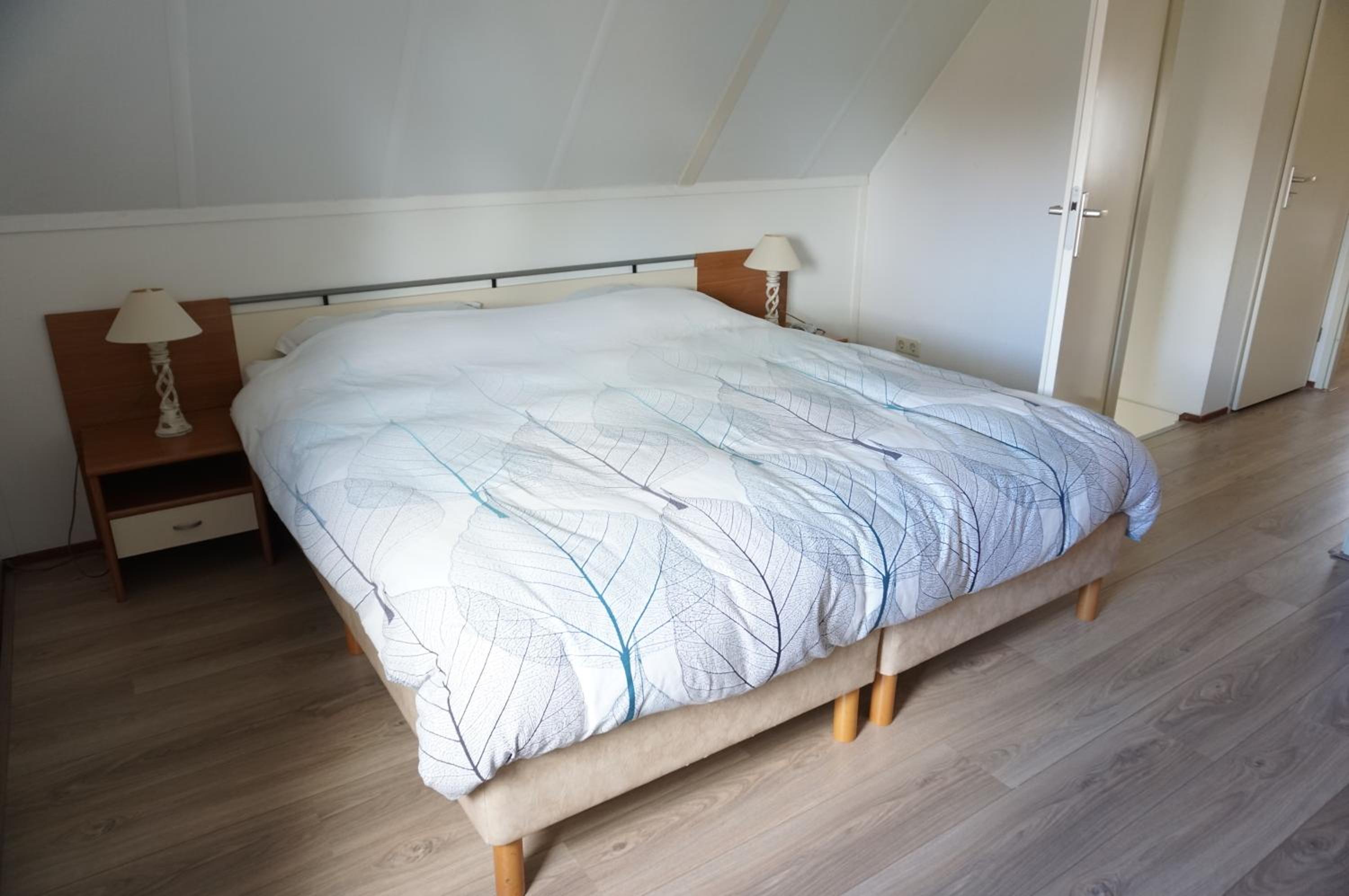 Three-Bedroom House photo 3