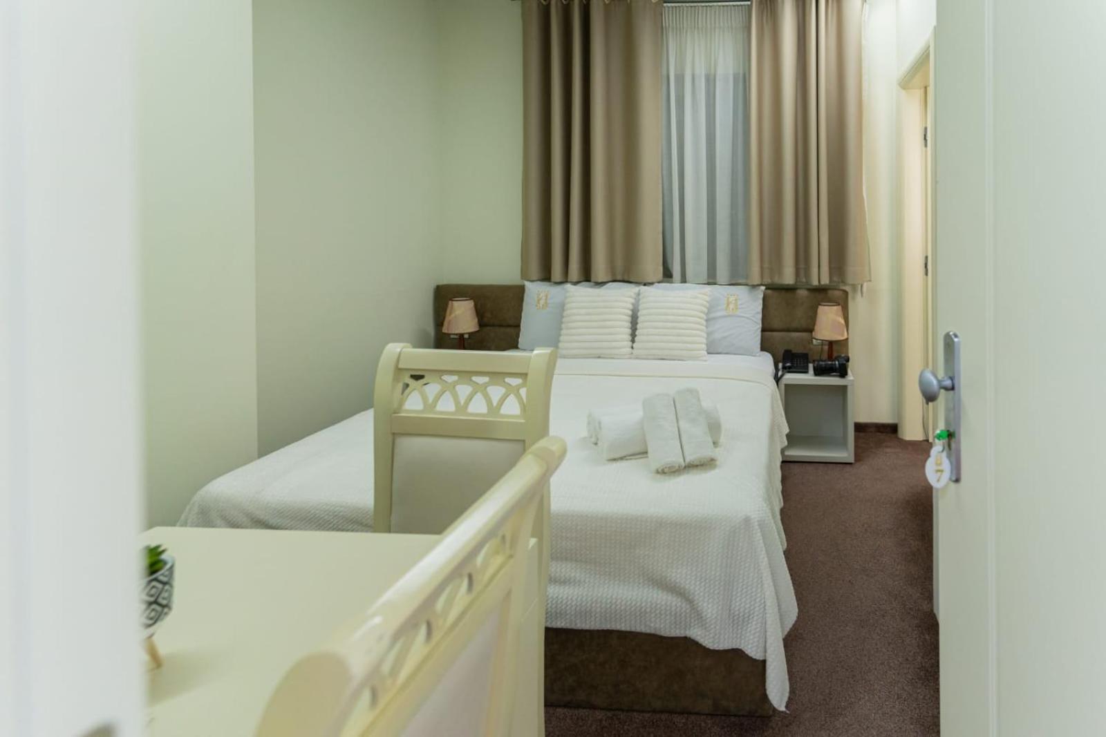 Budget Double Room photo 2