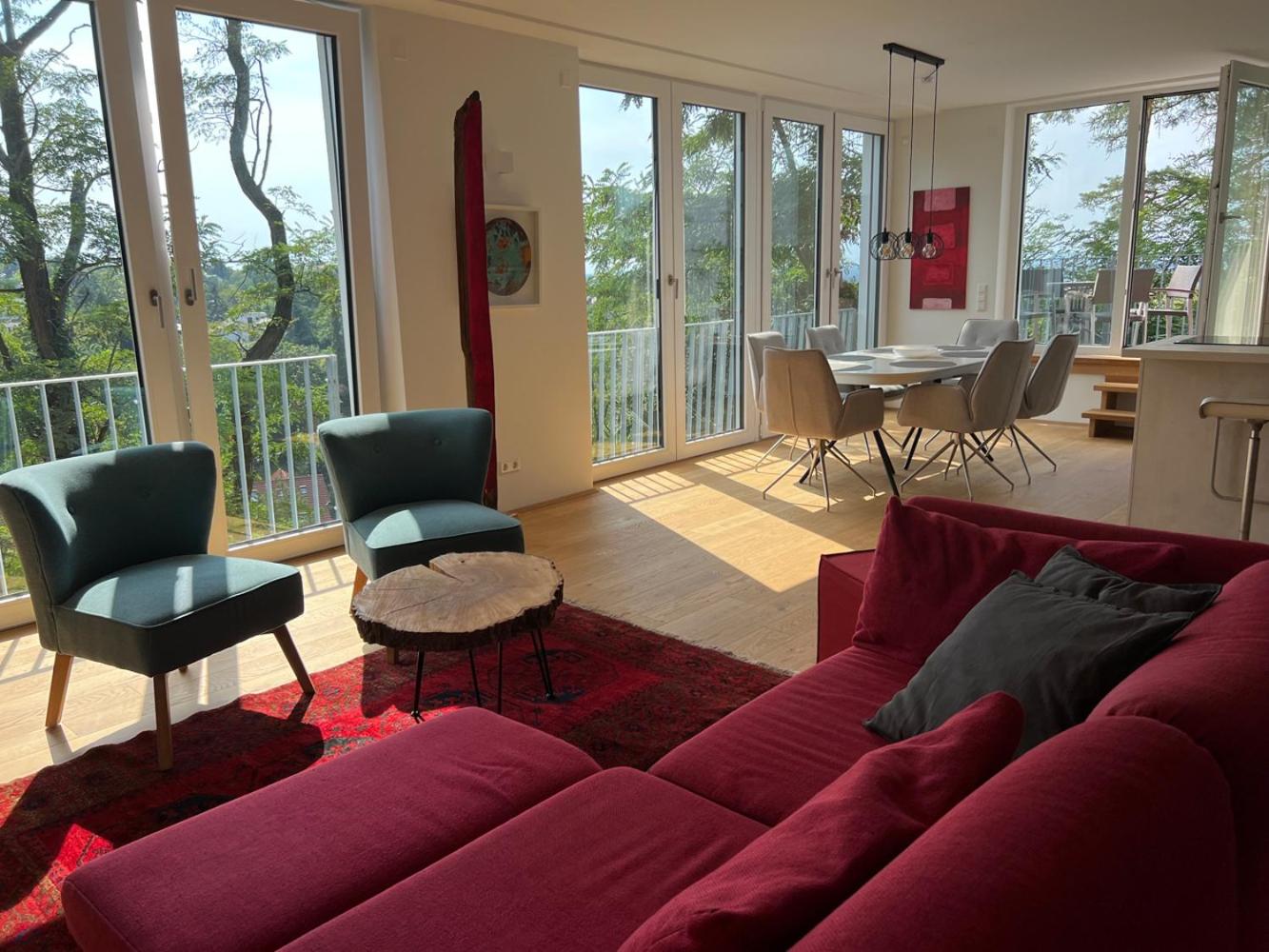 Three-Bedroom Apartment photo 1