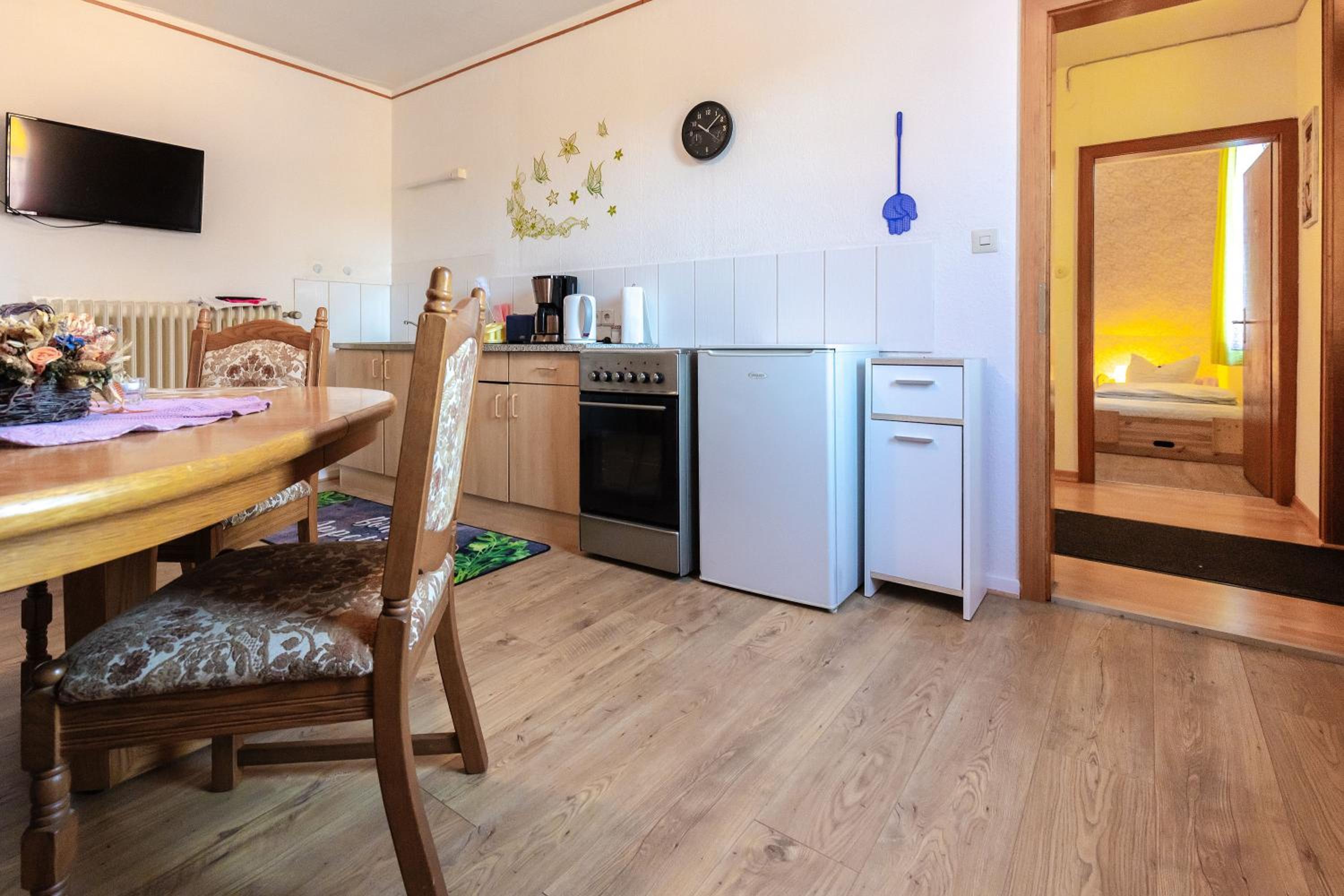 Three-Bedroom Apartment - High Floor photo 2