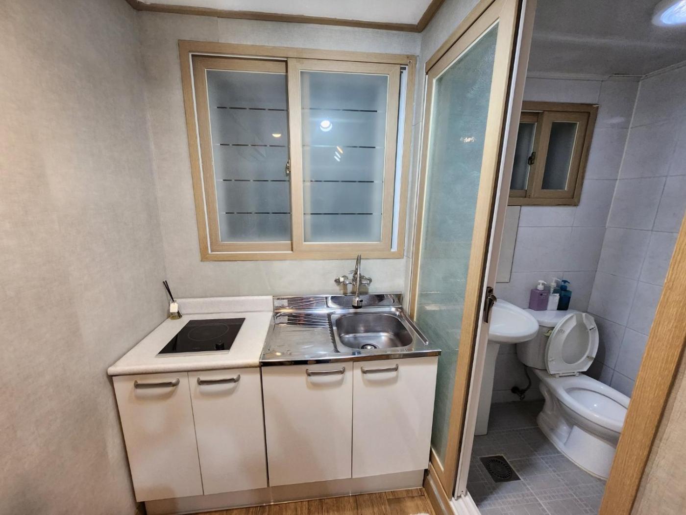 Double Room photo 3
