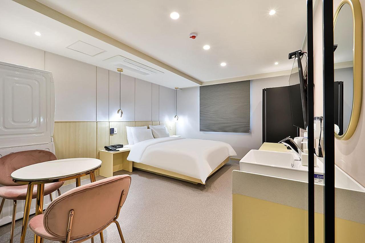 Superior Double Room - Photo 9