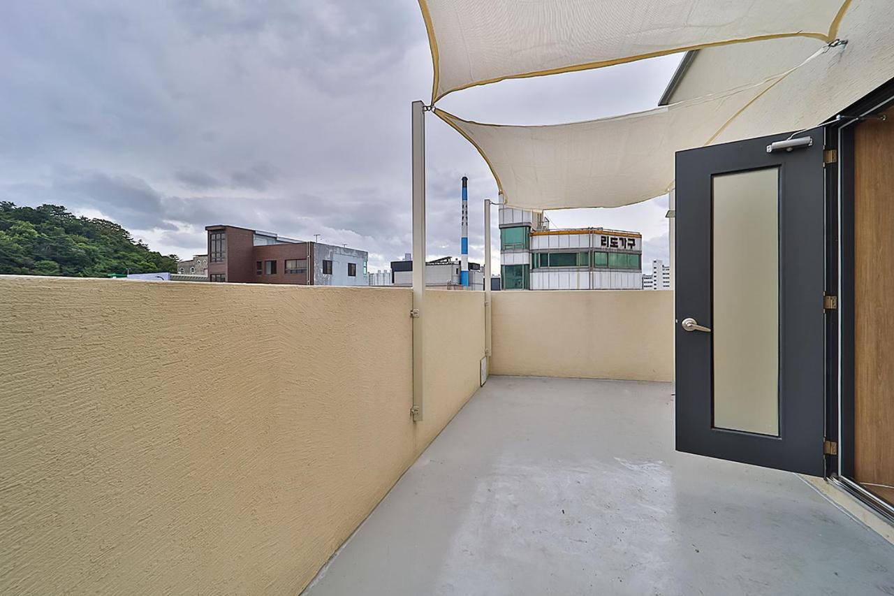 Twin Room with Terrace photo 2