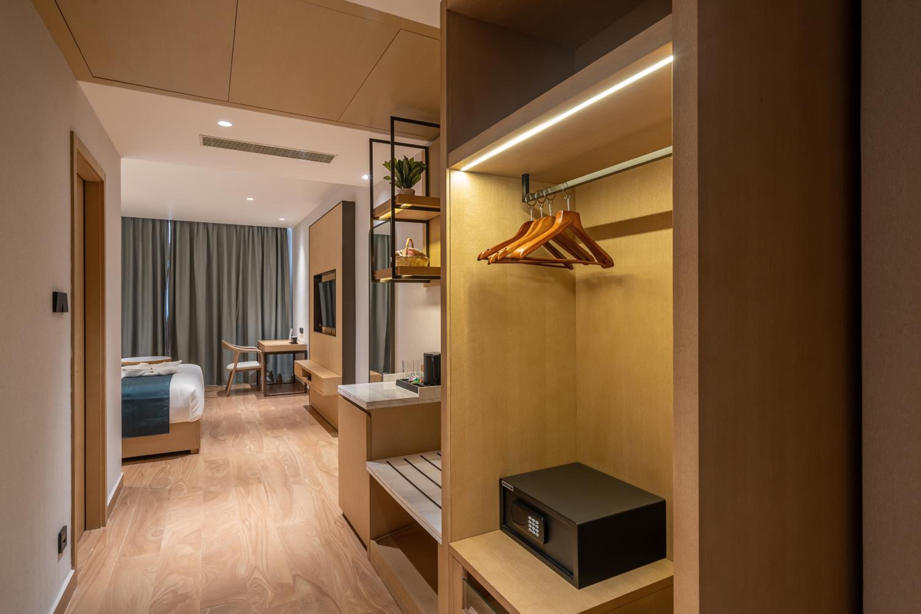 Standard Double Room - Photo 6