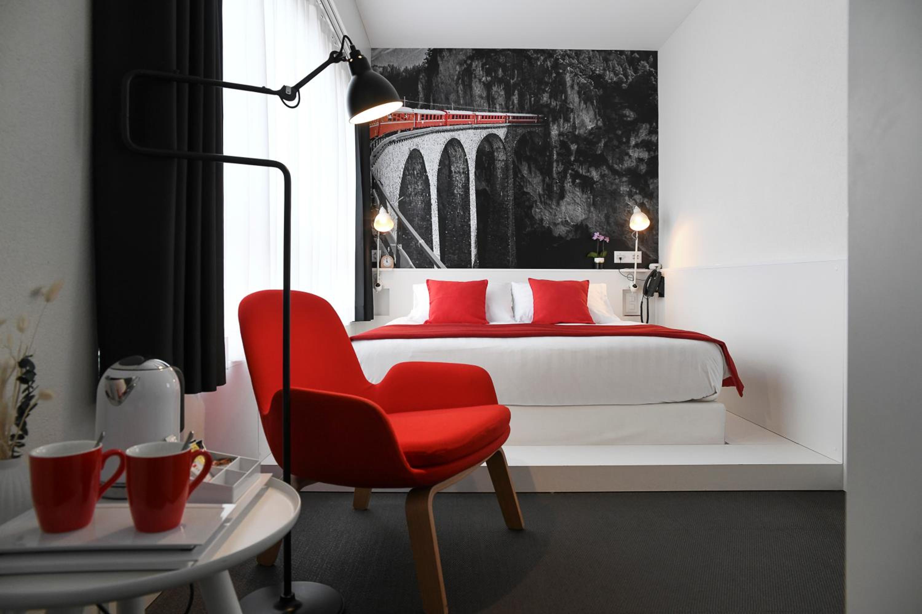 Superior Room, Balcony thumbnail 5