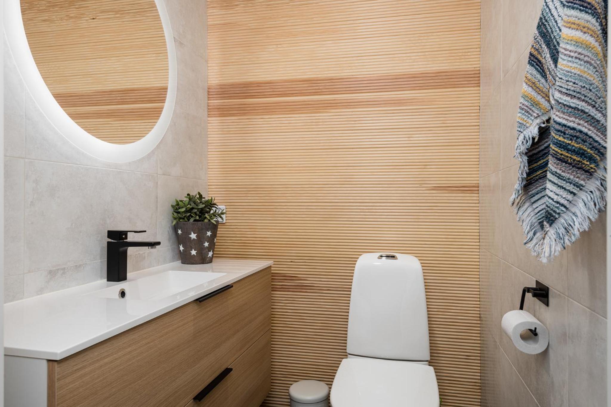 Three-Bedroom House - Photo 14