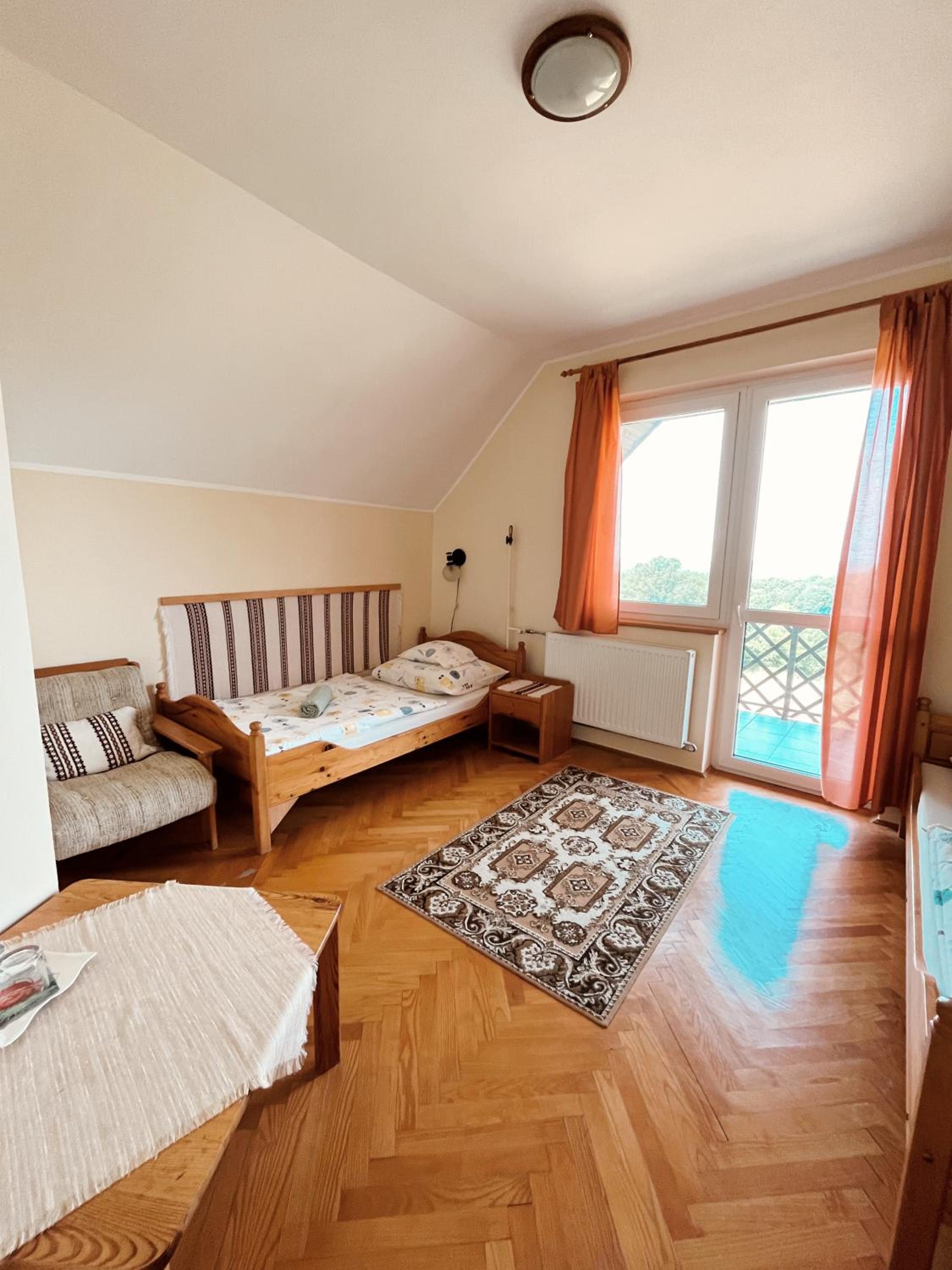 Twin Room with Balcony photo 2