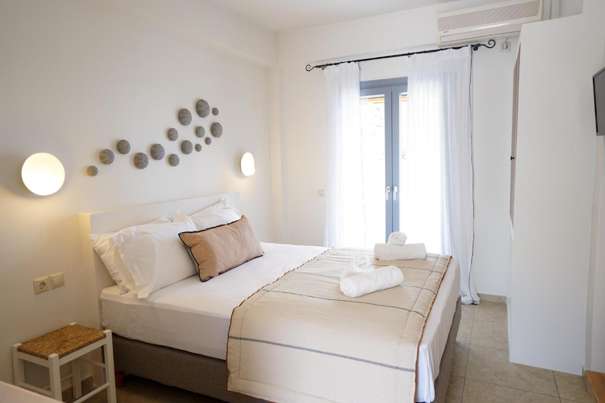 One-Bedroom House photo 1