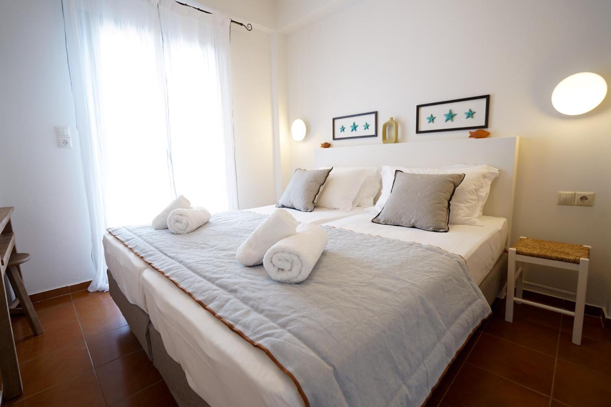 Two-Bedroom House photo 3