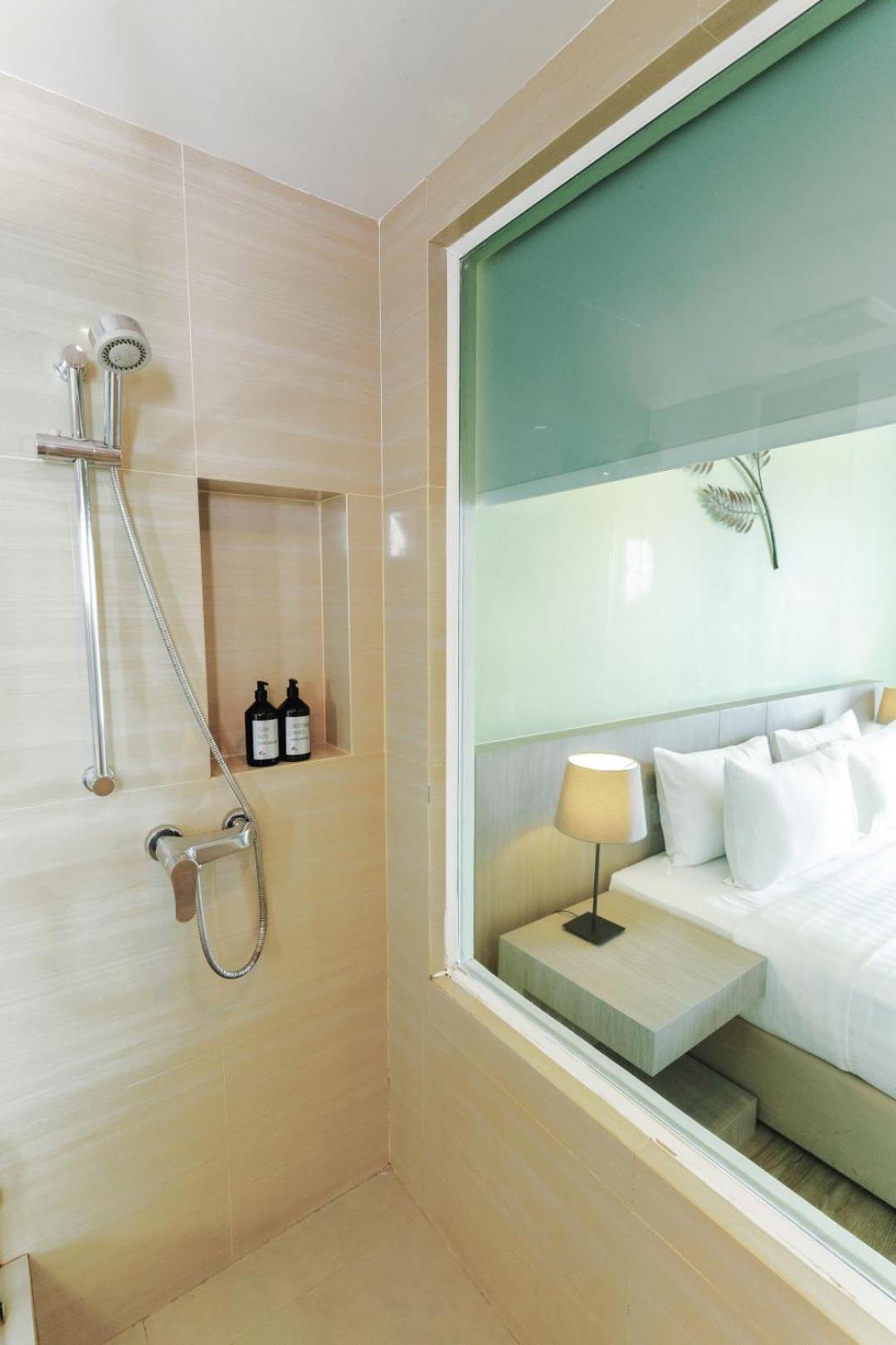 Deluxe Double or Twin Room photo 3
