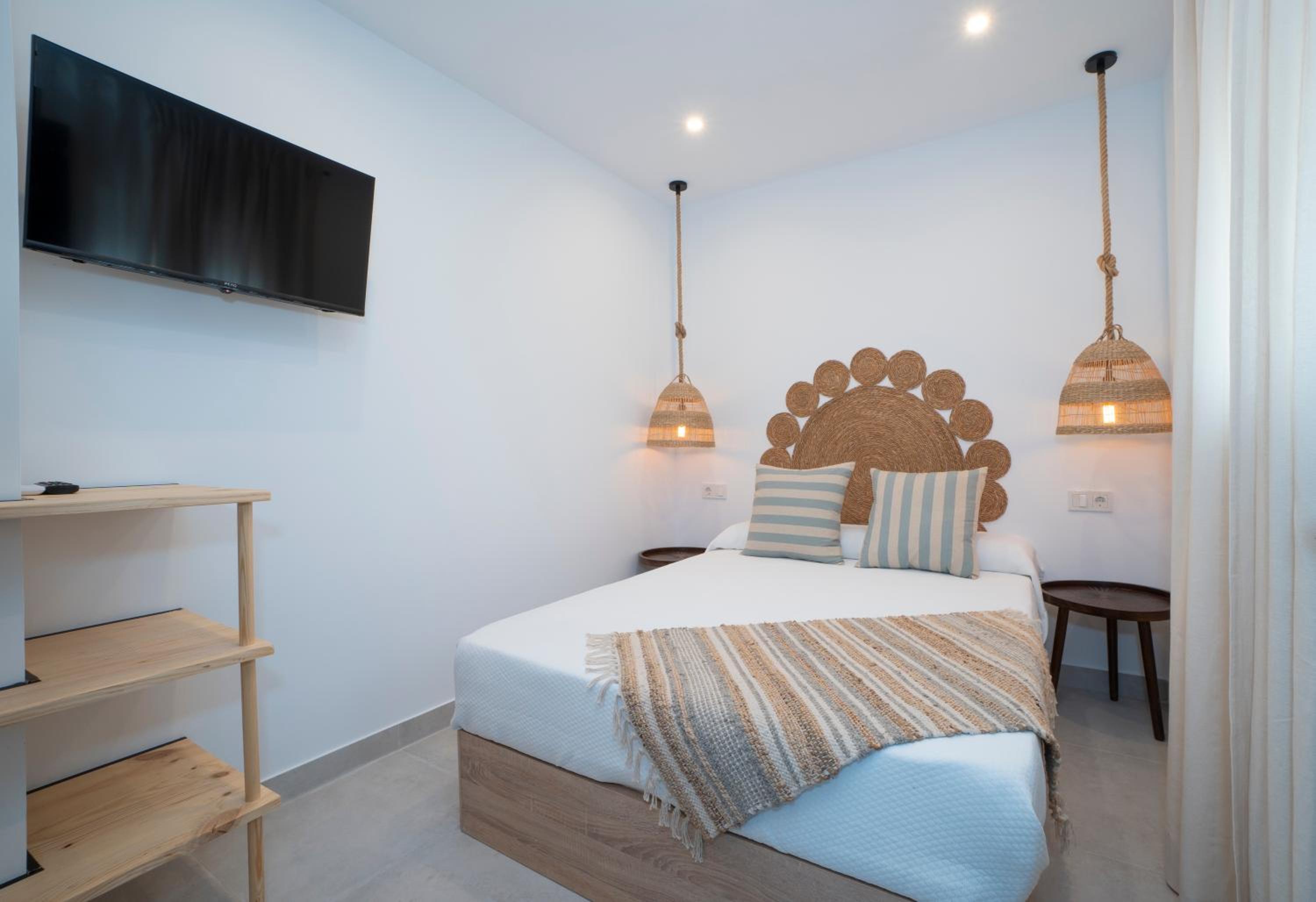 Habitación Doble con Baño Privado