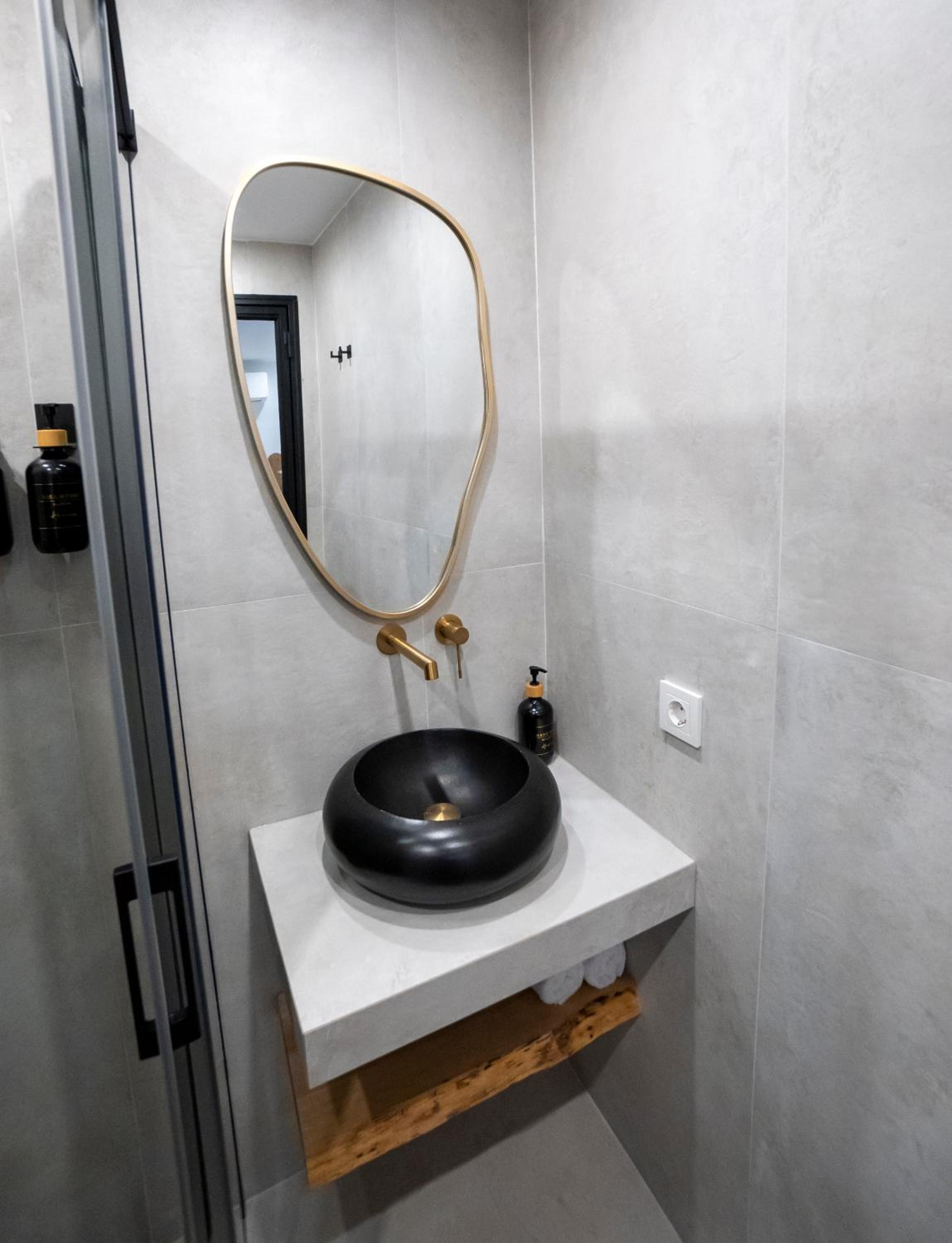 Double Room with Private Bathroom photo 3