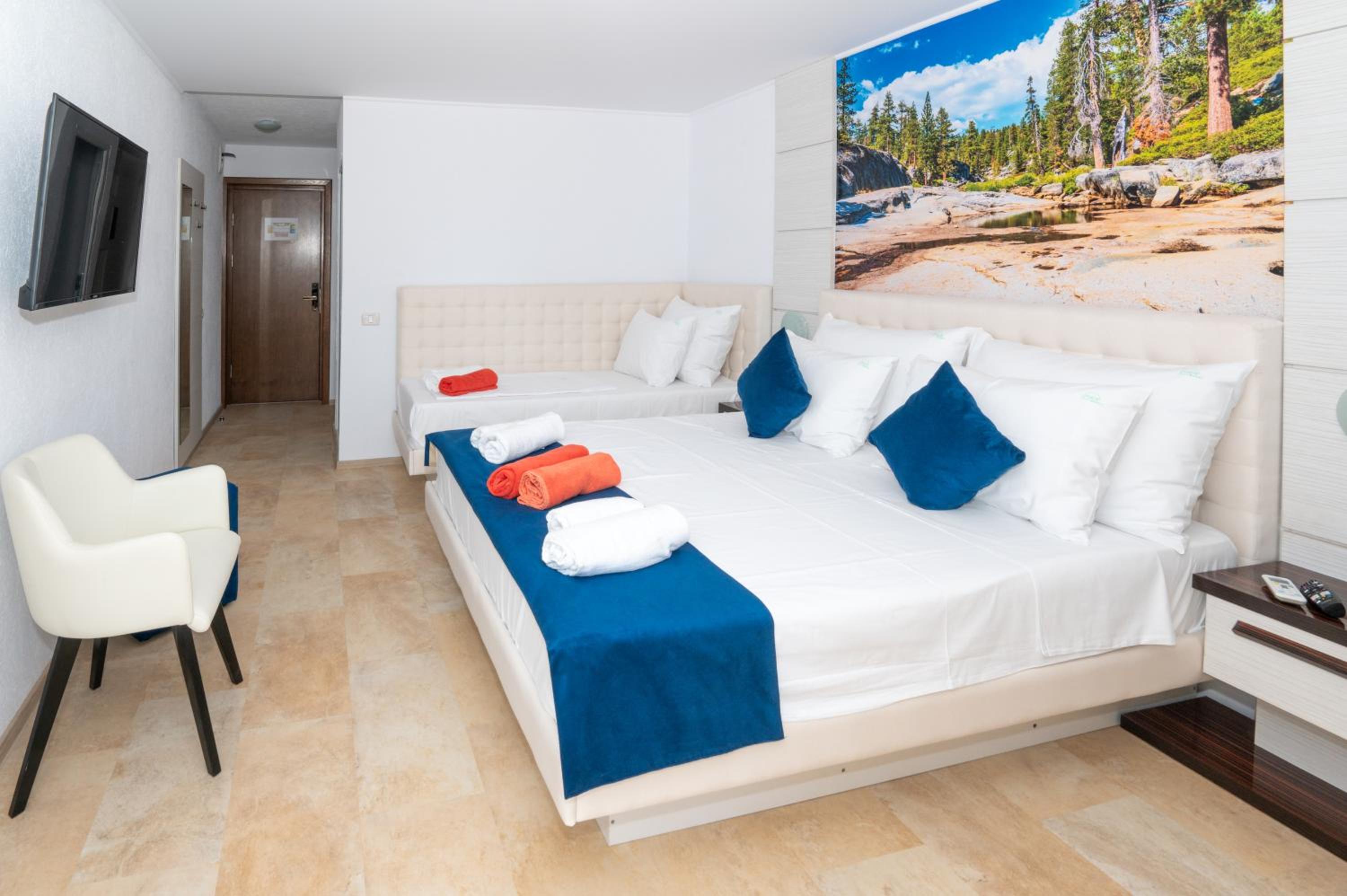 Triple room without balcony ground floor Hotel Anca