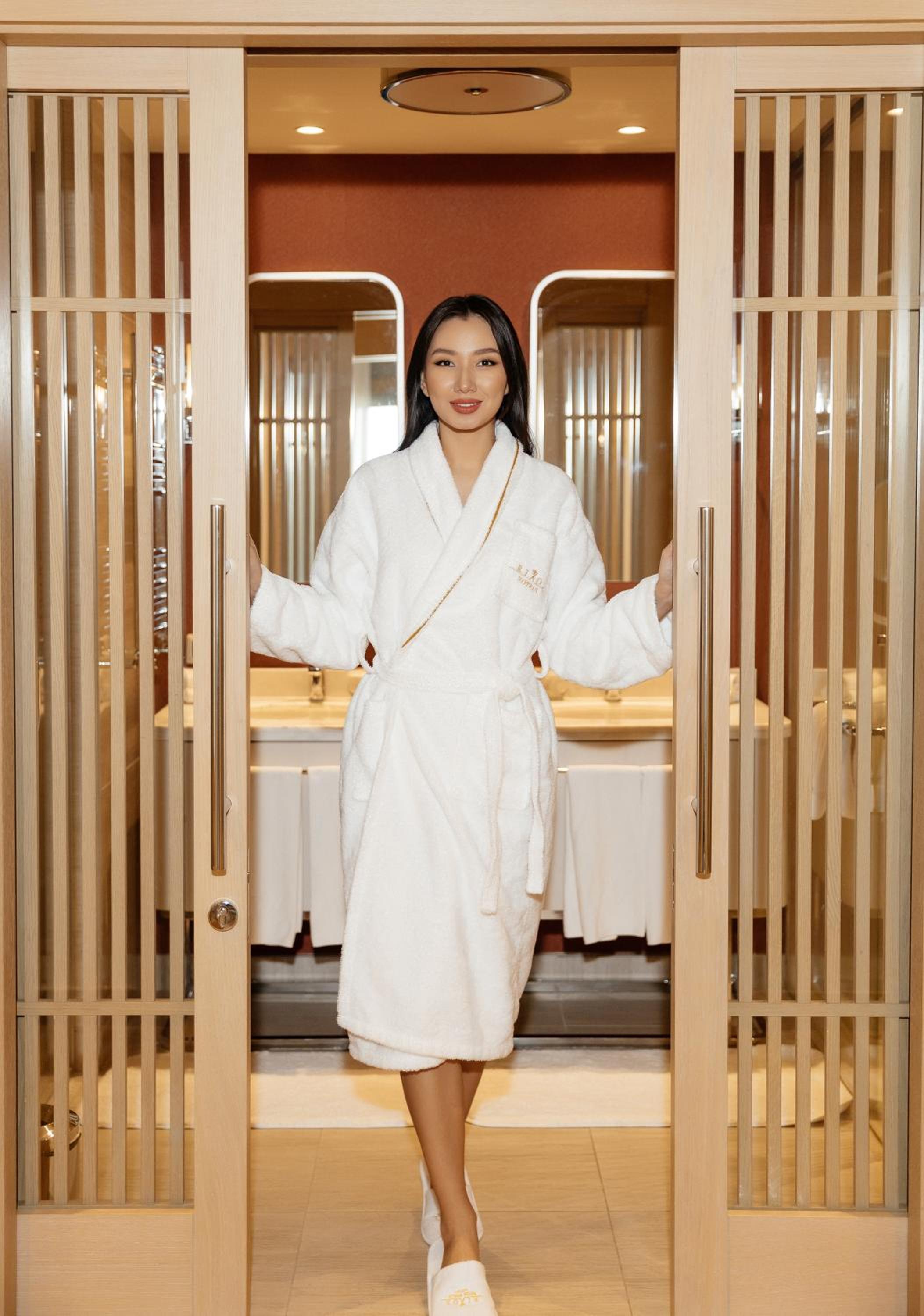 Deluxe Suite - Photo 5