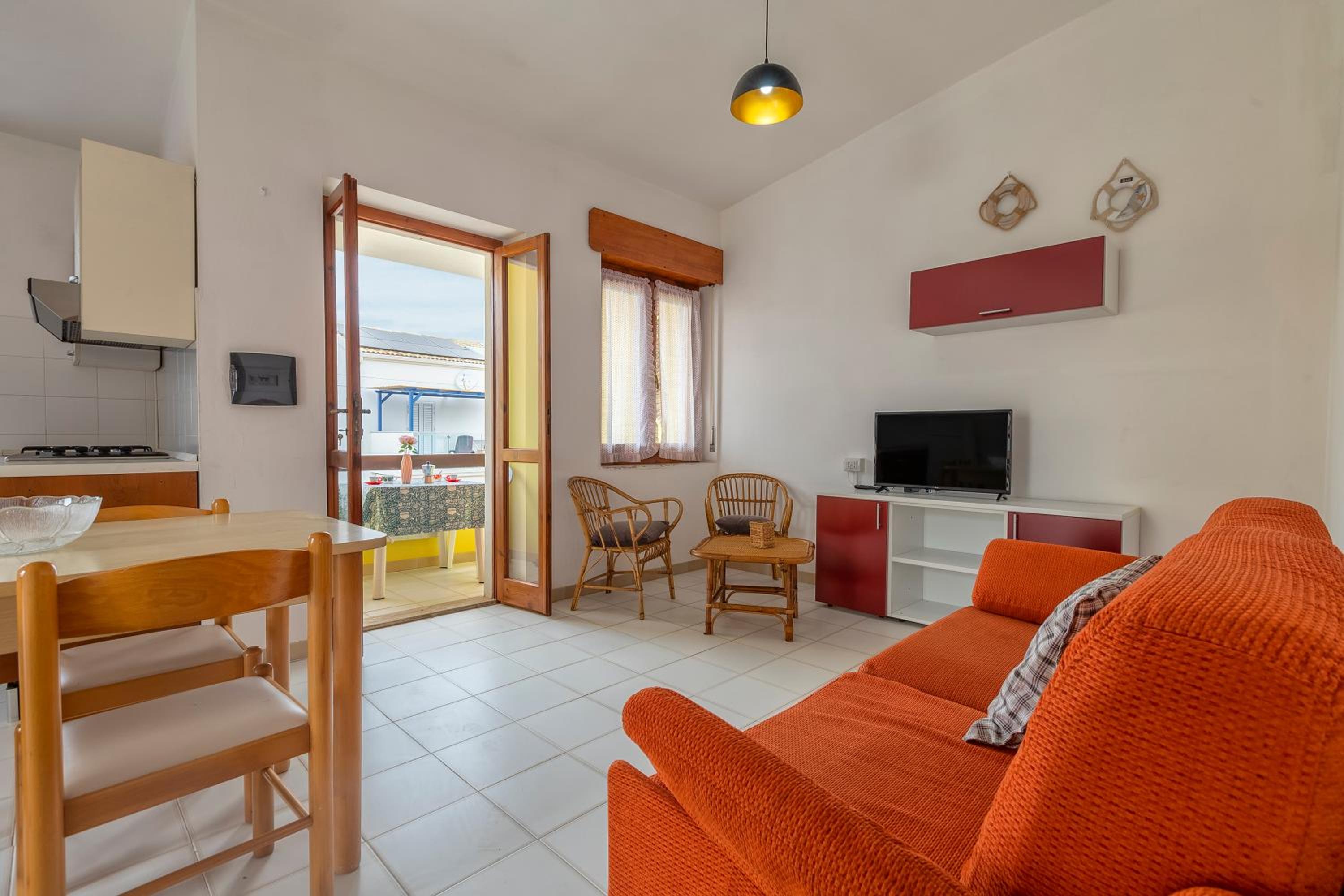 Two-Bedroom Deluxe Apartment with Balcony photo 1