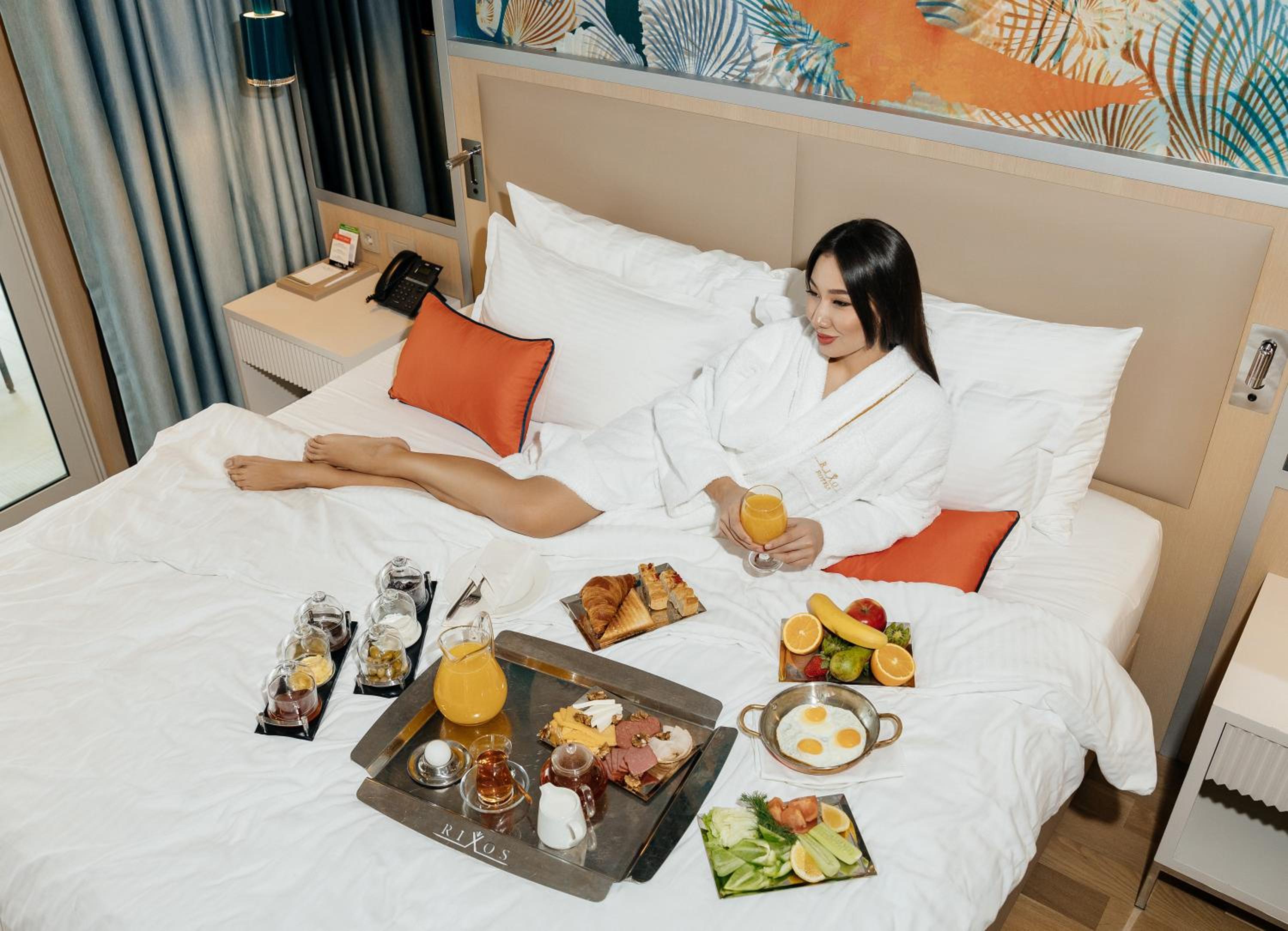 Deluxe Suite - Photo 13