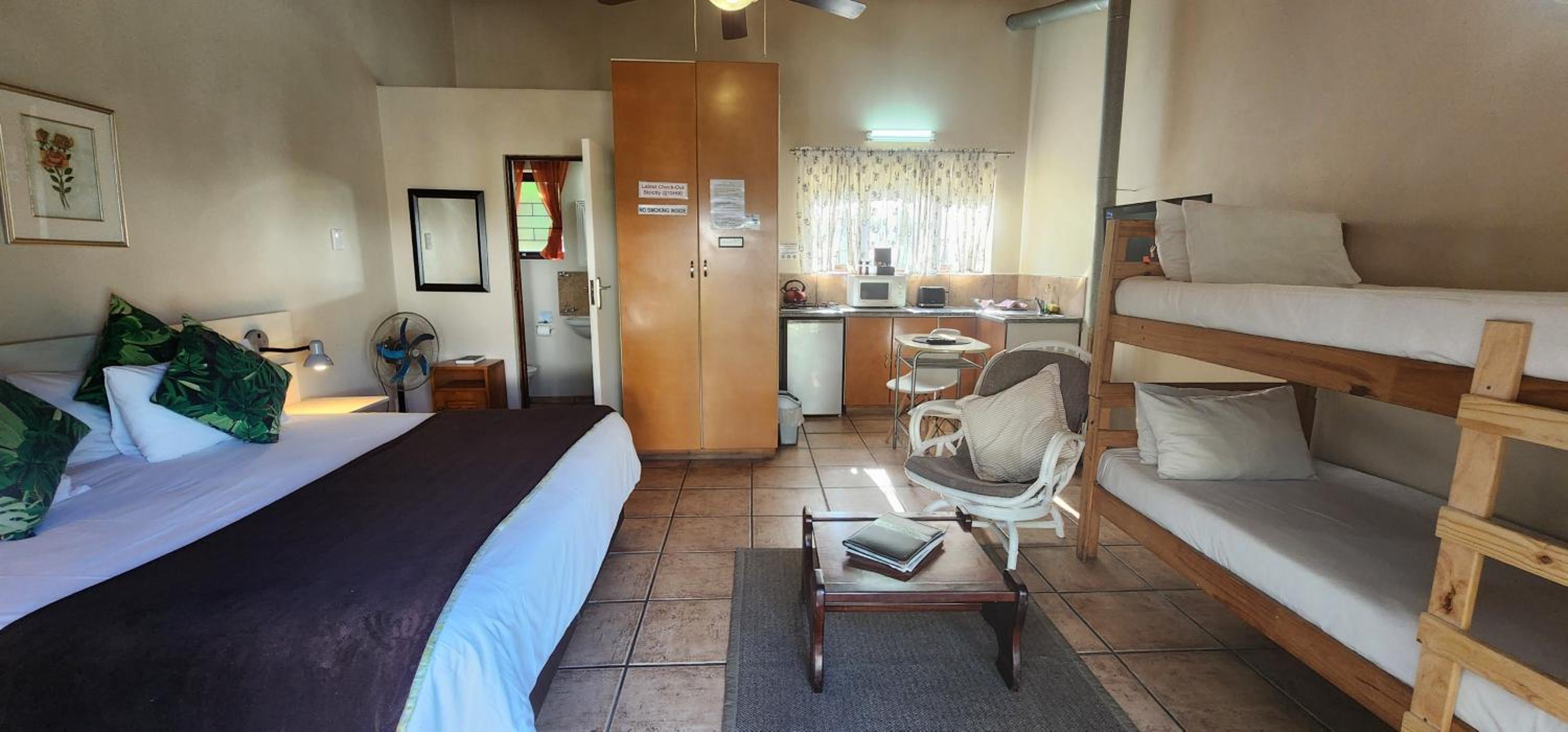 Self Catering Double Room photo 1
