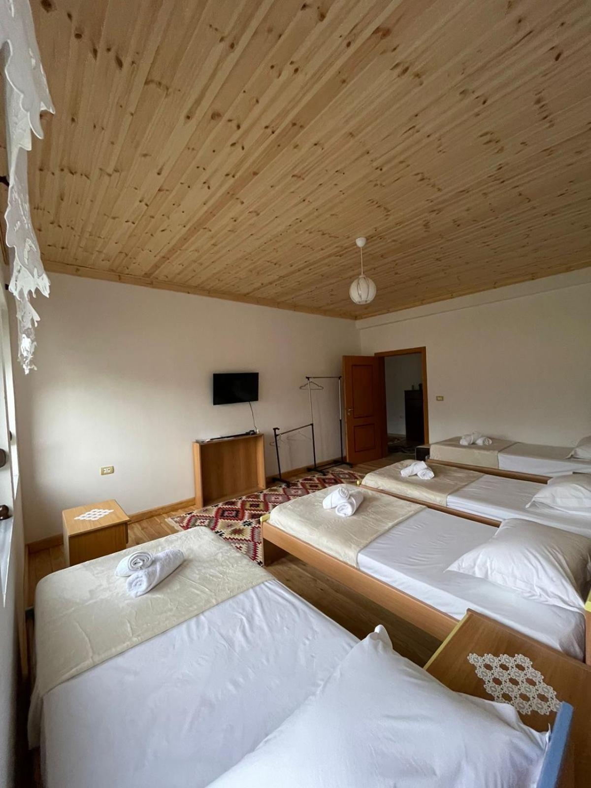 Classic Quadruple Room photo 1
