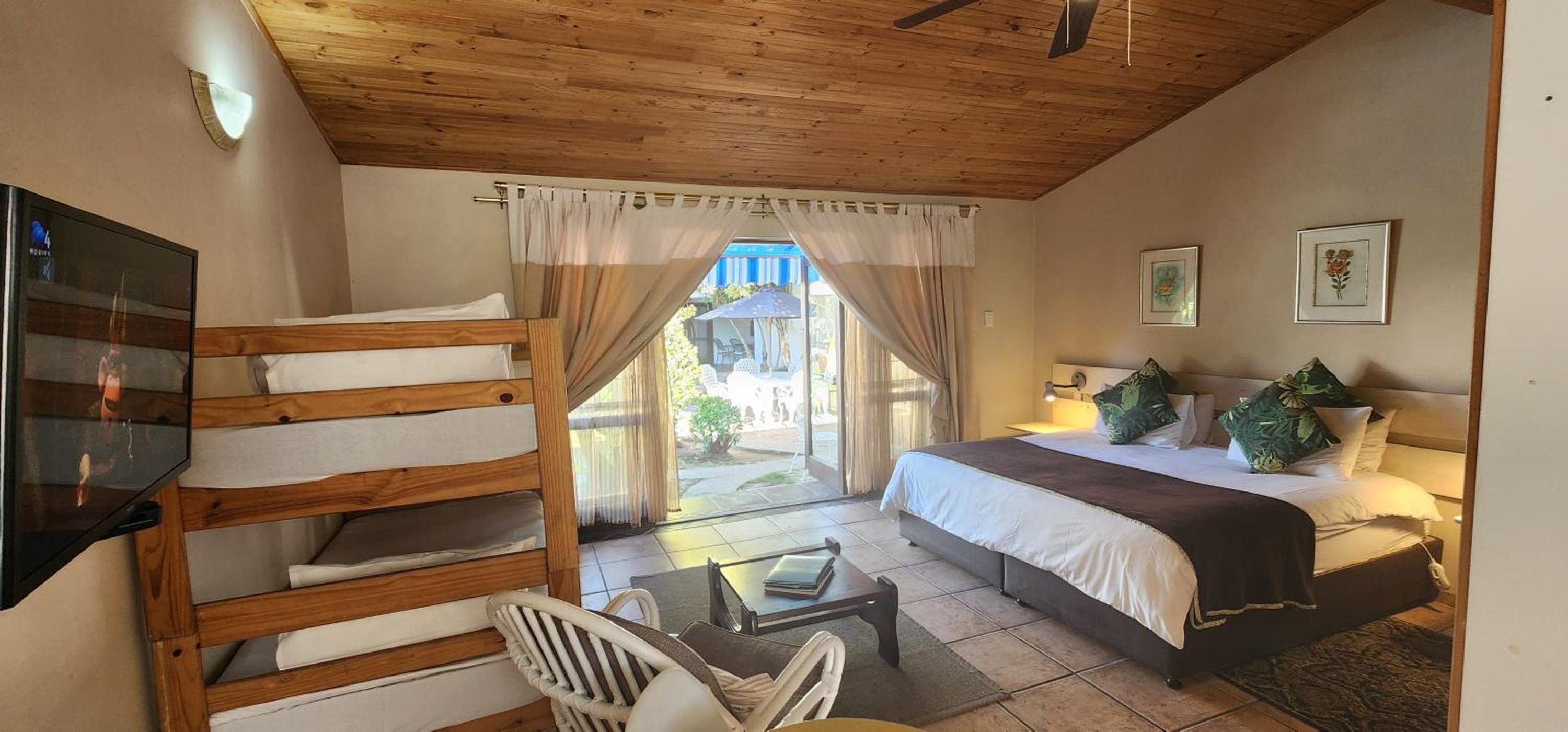 Self Catering Double Room photo 2