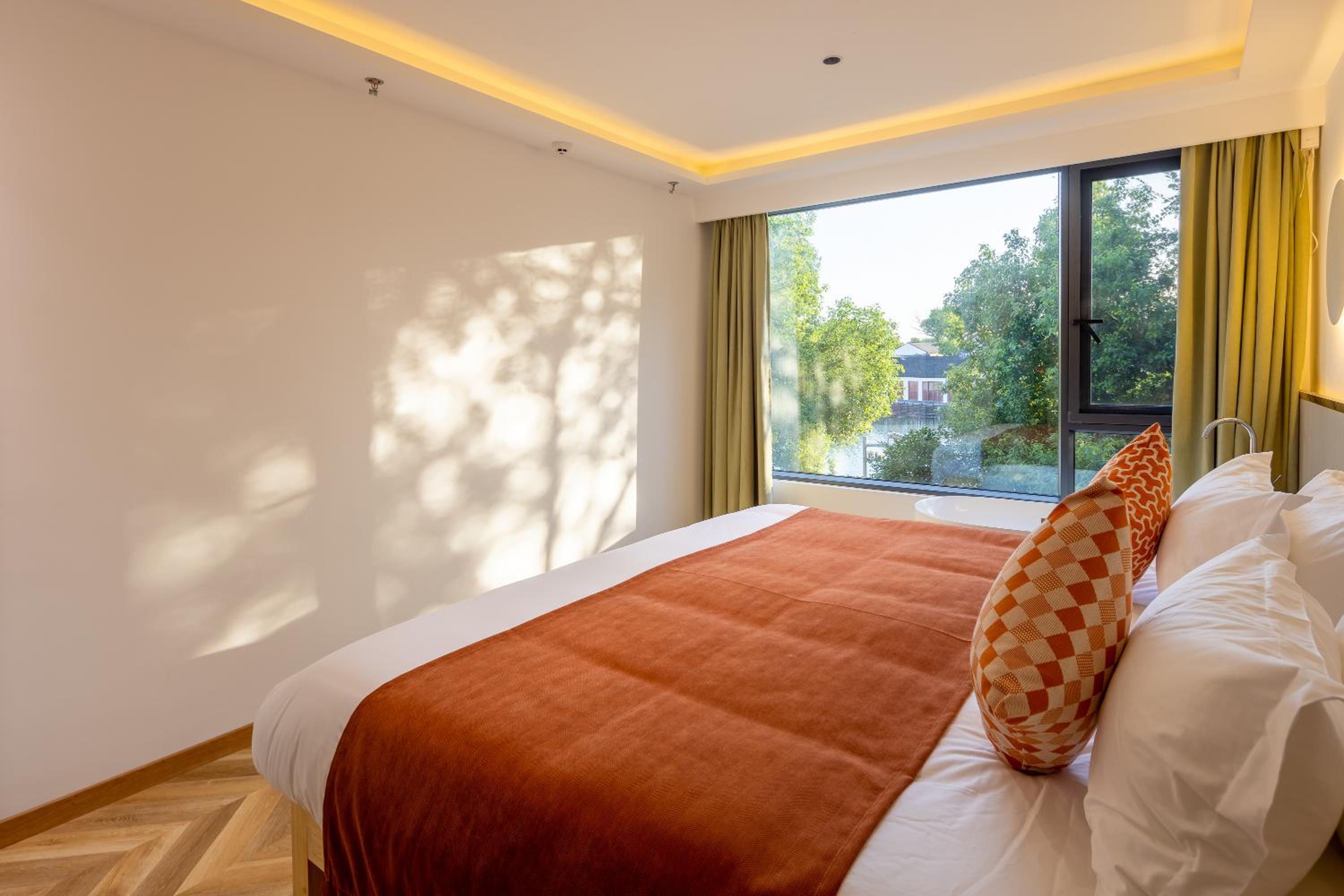 Double Room with Lake View