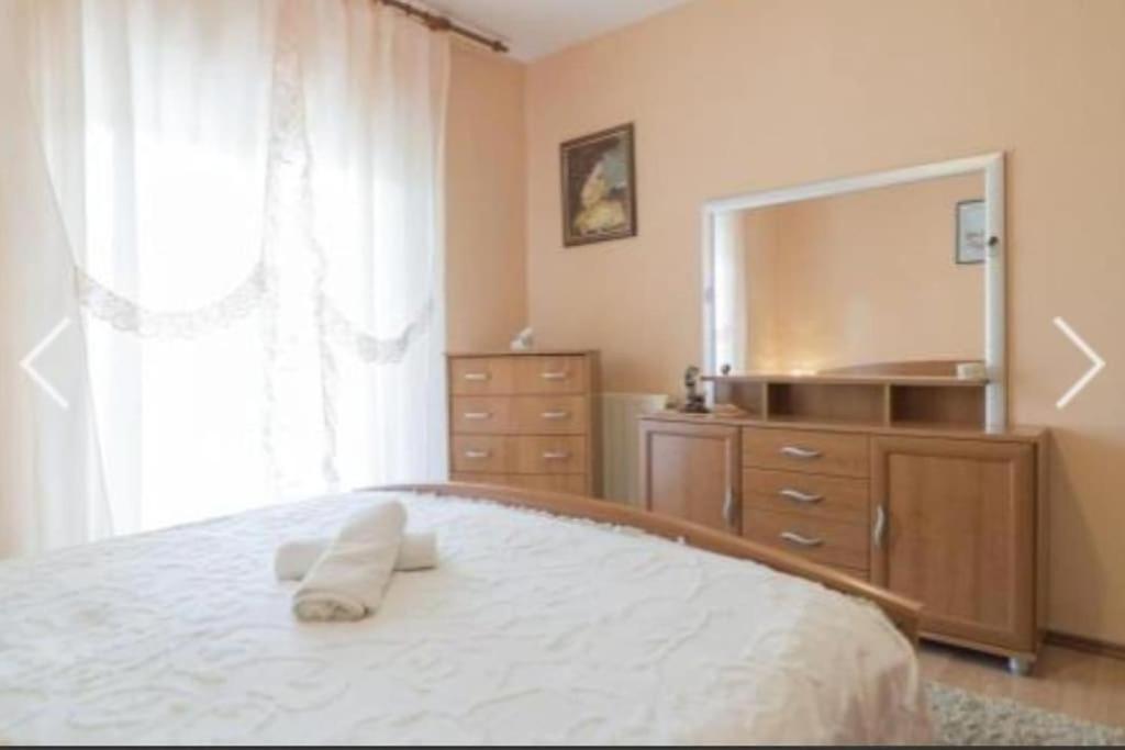 Villa photo 2