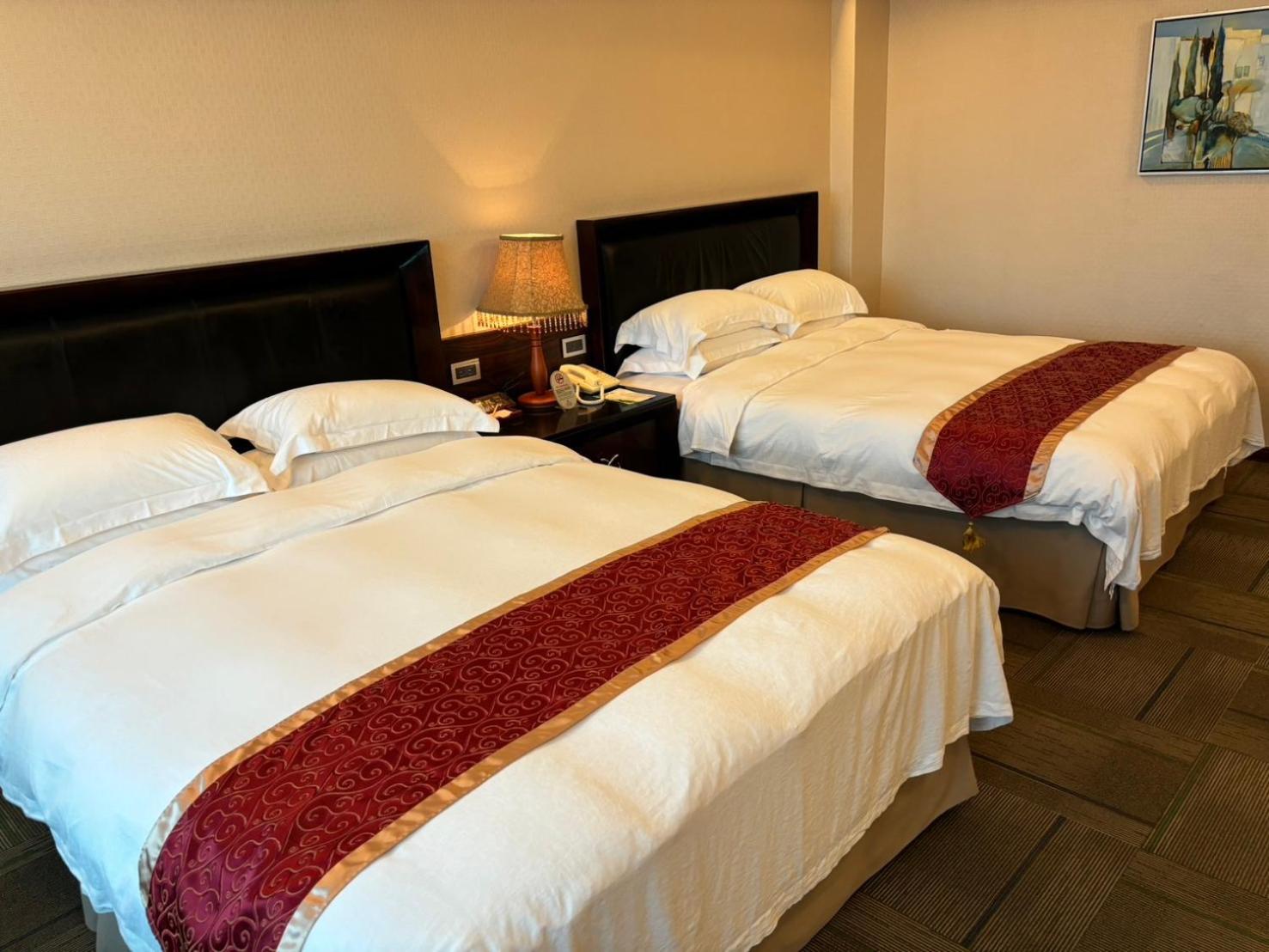 Quadruple Room with Bath photo 3
