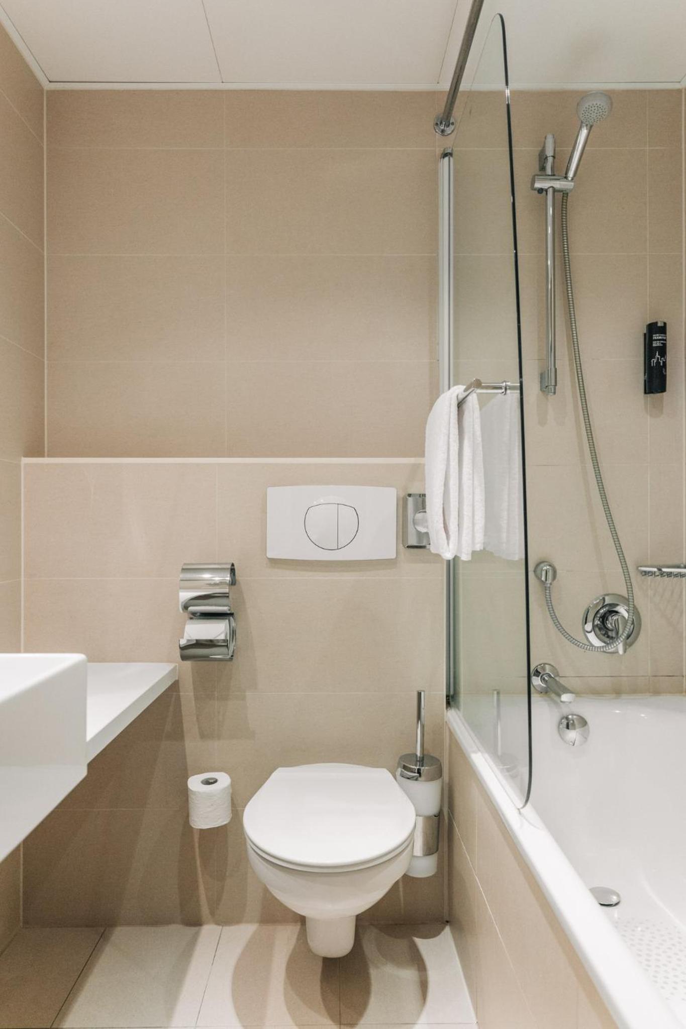 Double Room - Photo 22