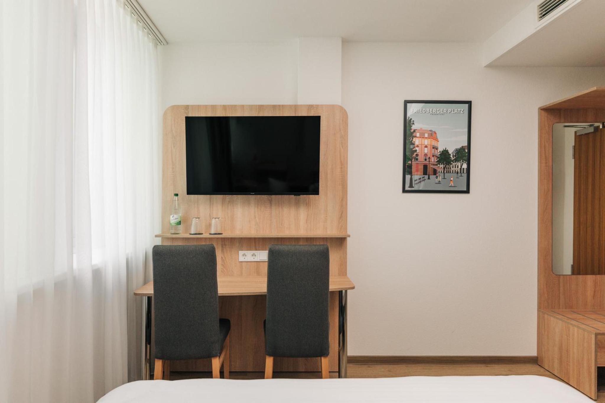 Double Room - Photo 9