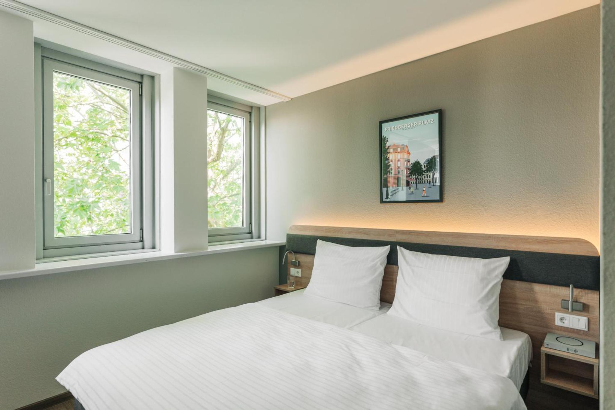Double Room - Photo 8