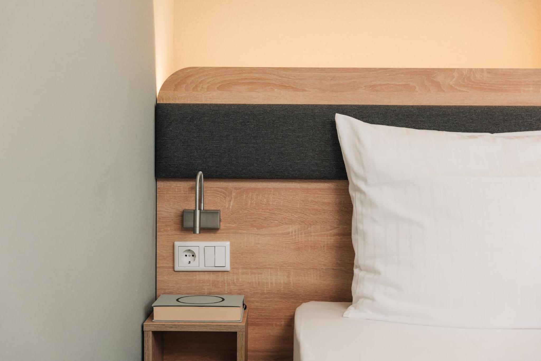 Double Room - Photo 7
