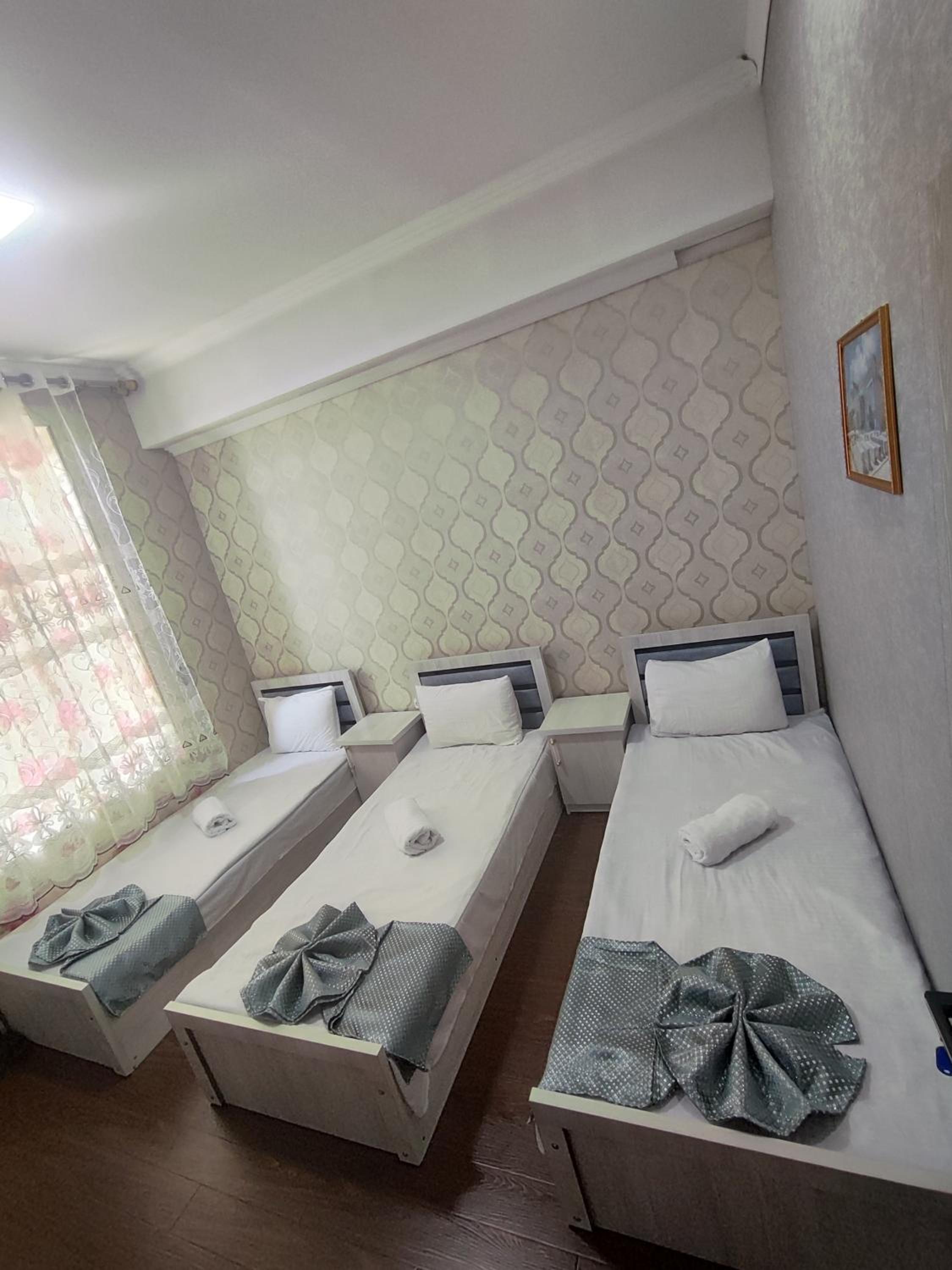 Apartment With Shared Bathroom