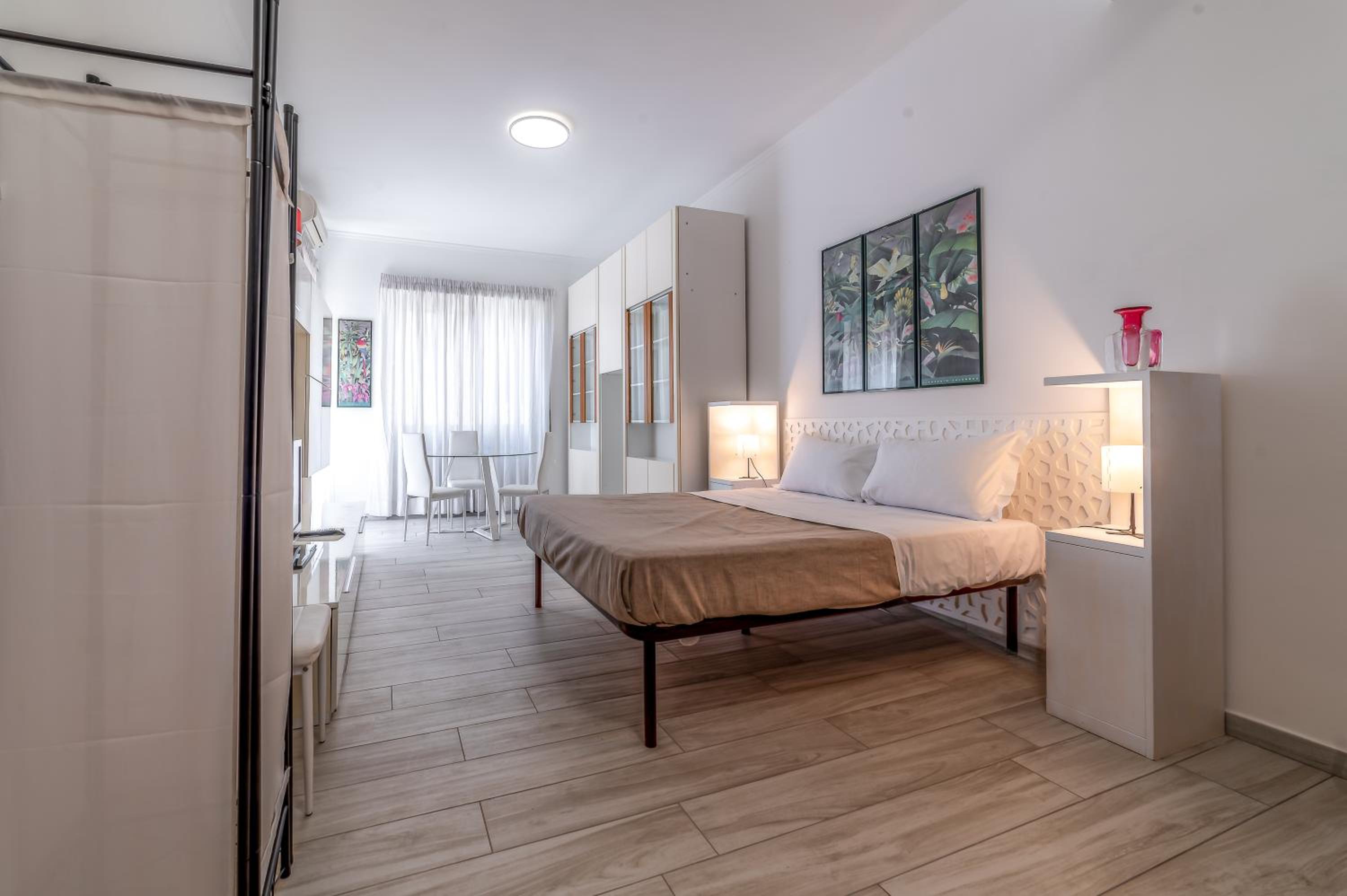 Suite Apartment