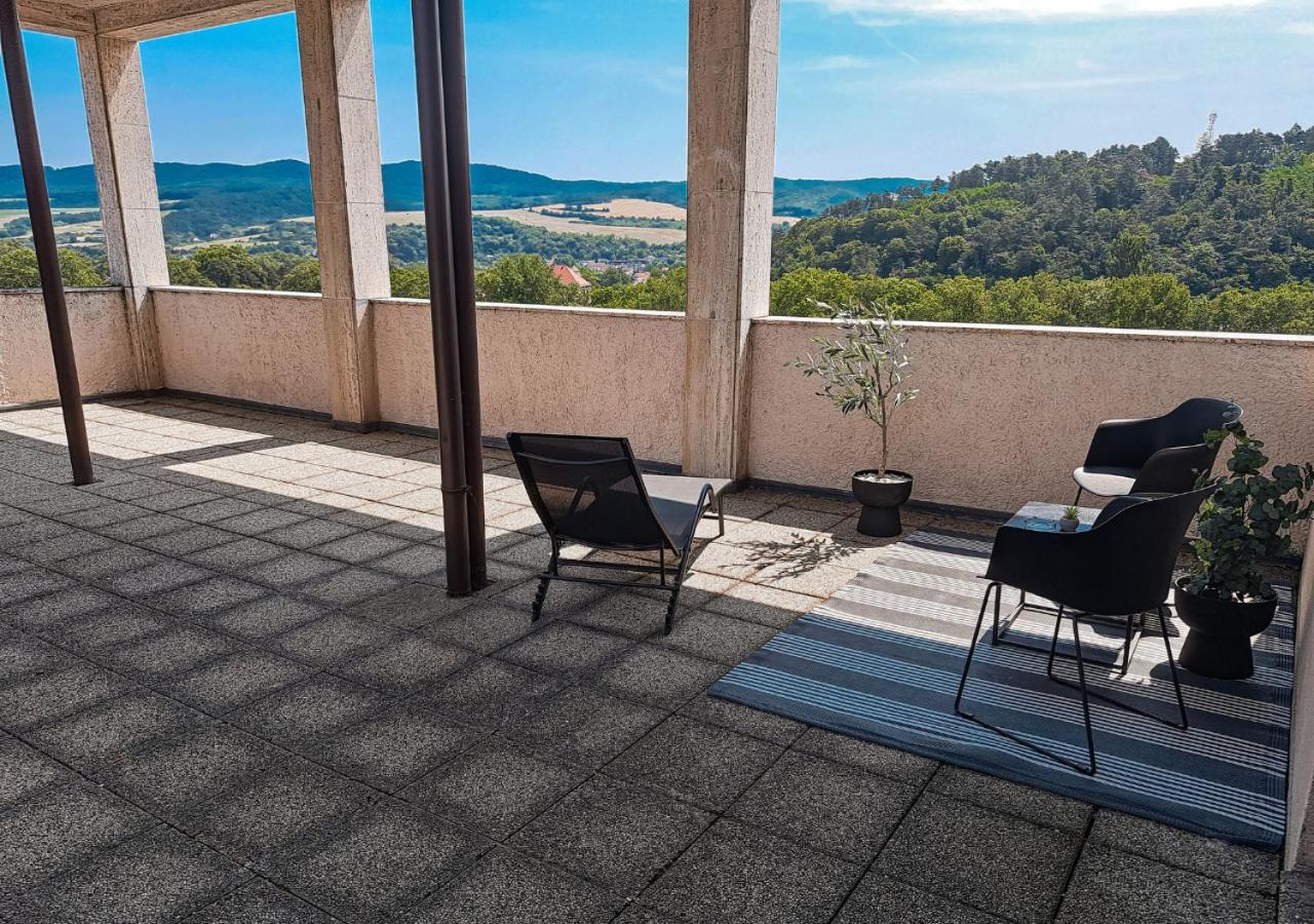 Apartment with Terrace and free access to the pool - Photo 2