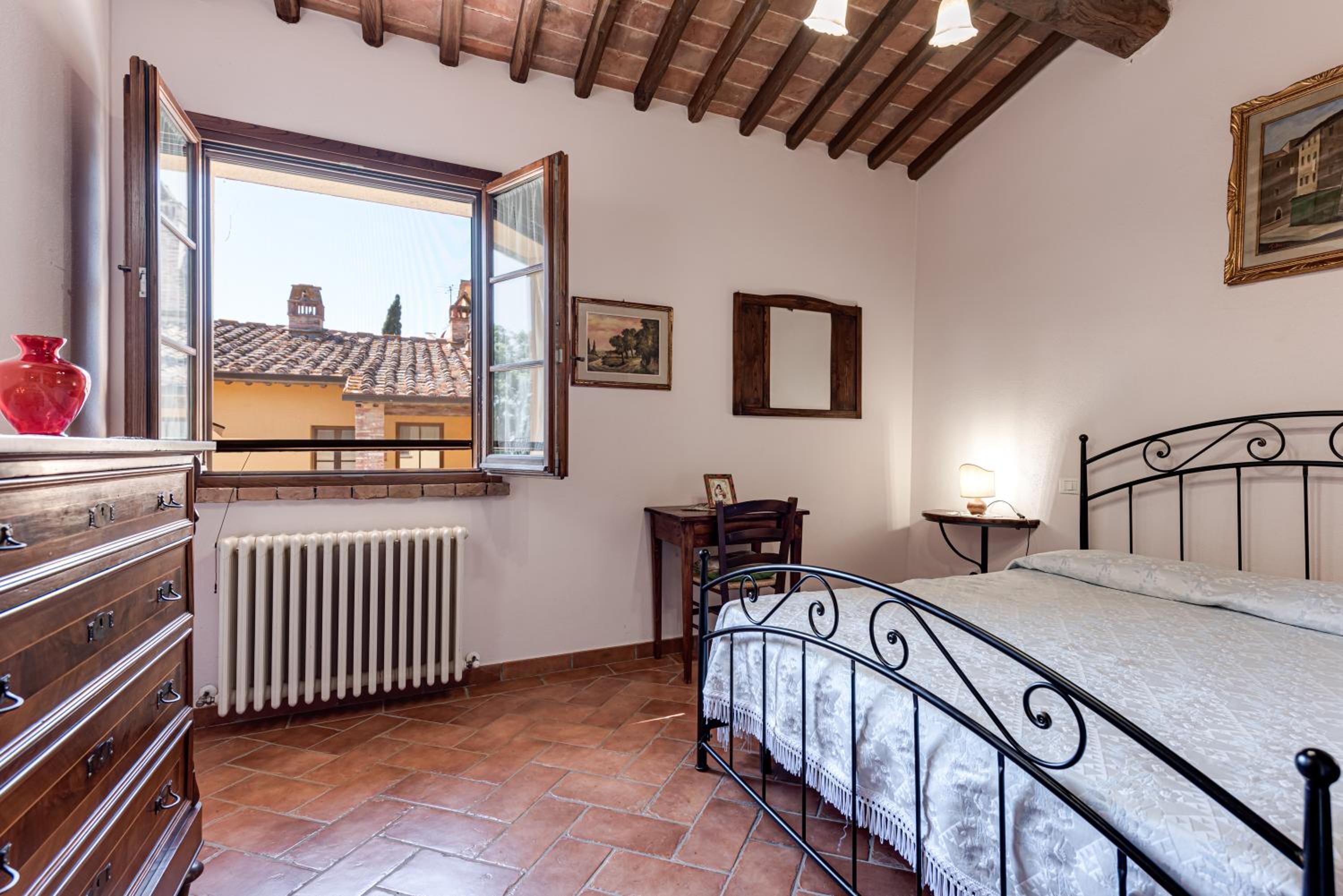 Two-Bedroom Deluxe Apartment with Garden View photo 1