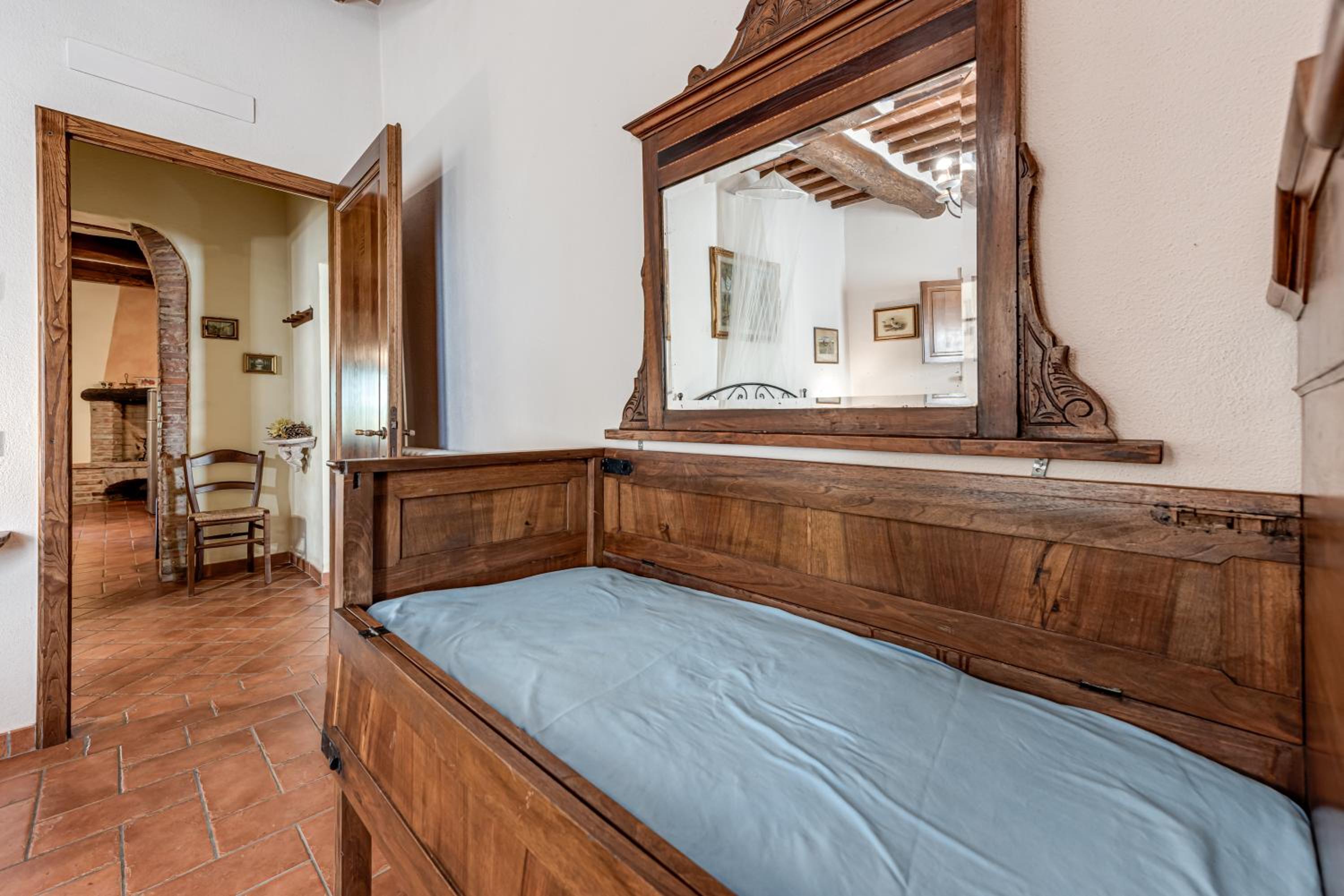 Two-Bedroom Deluxe Apartment with Garden View photo 2